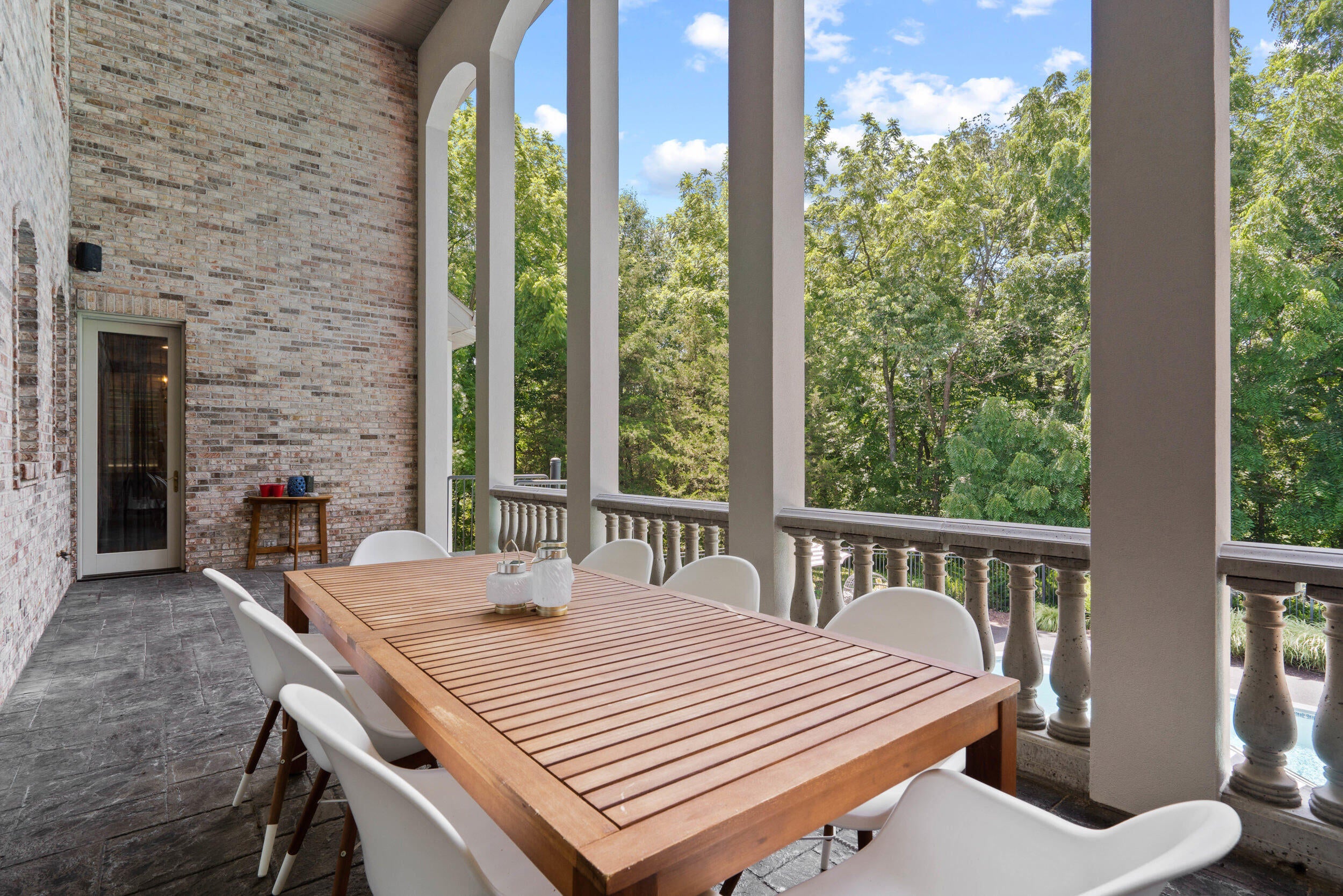 Columbia, Missouri, 65203, United States, 6 Bedrooms Bedrooms, ,8 BathroomsBathrooms,Residential,Active,1965985