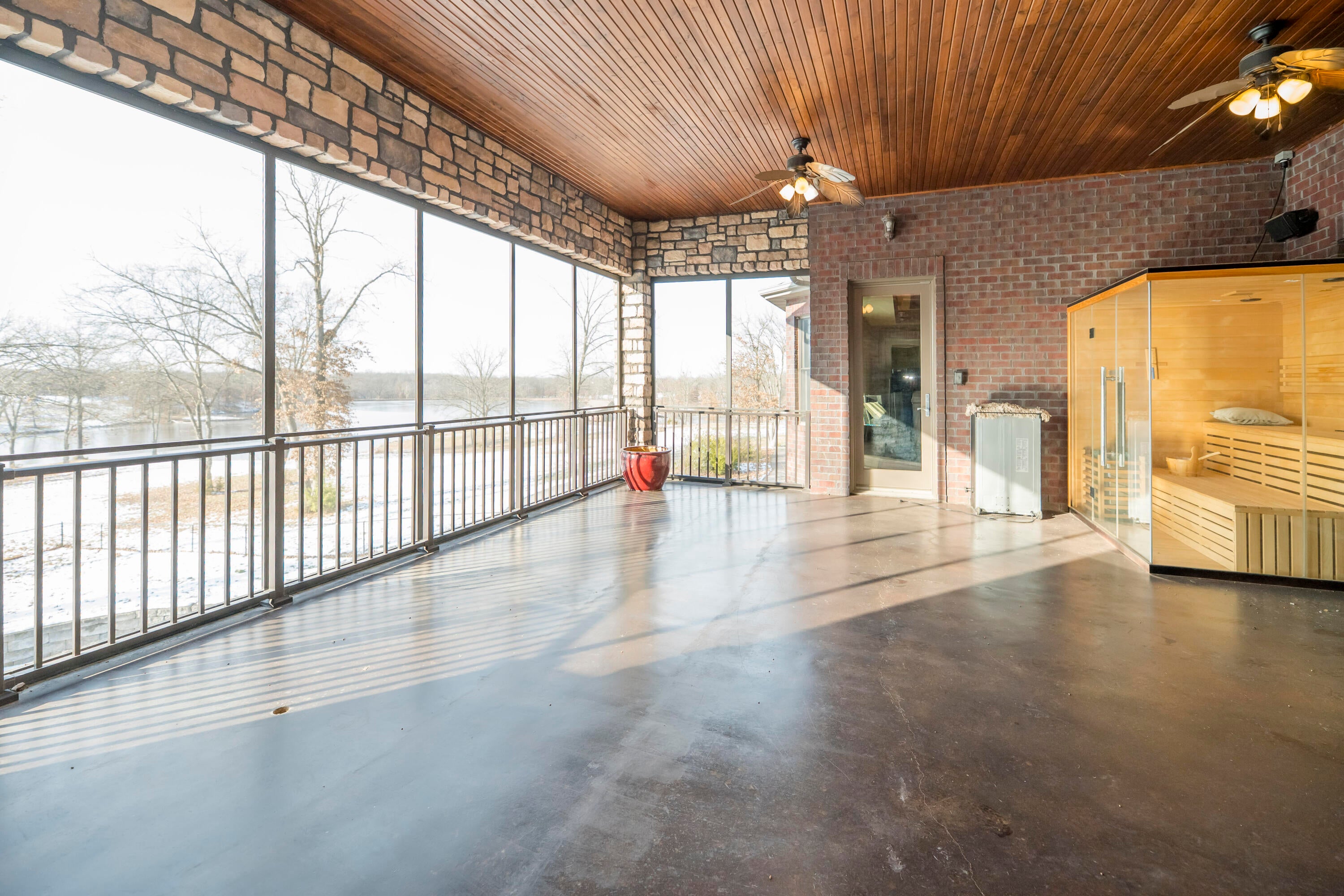 Harrisburg, Missouri, 65256, United States, 5 Bedrooms Bedrooms, ,7 BathroomsBathrooms,Residential,Active,2002606