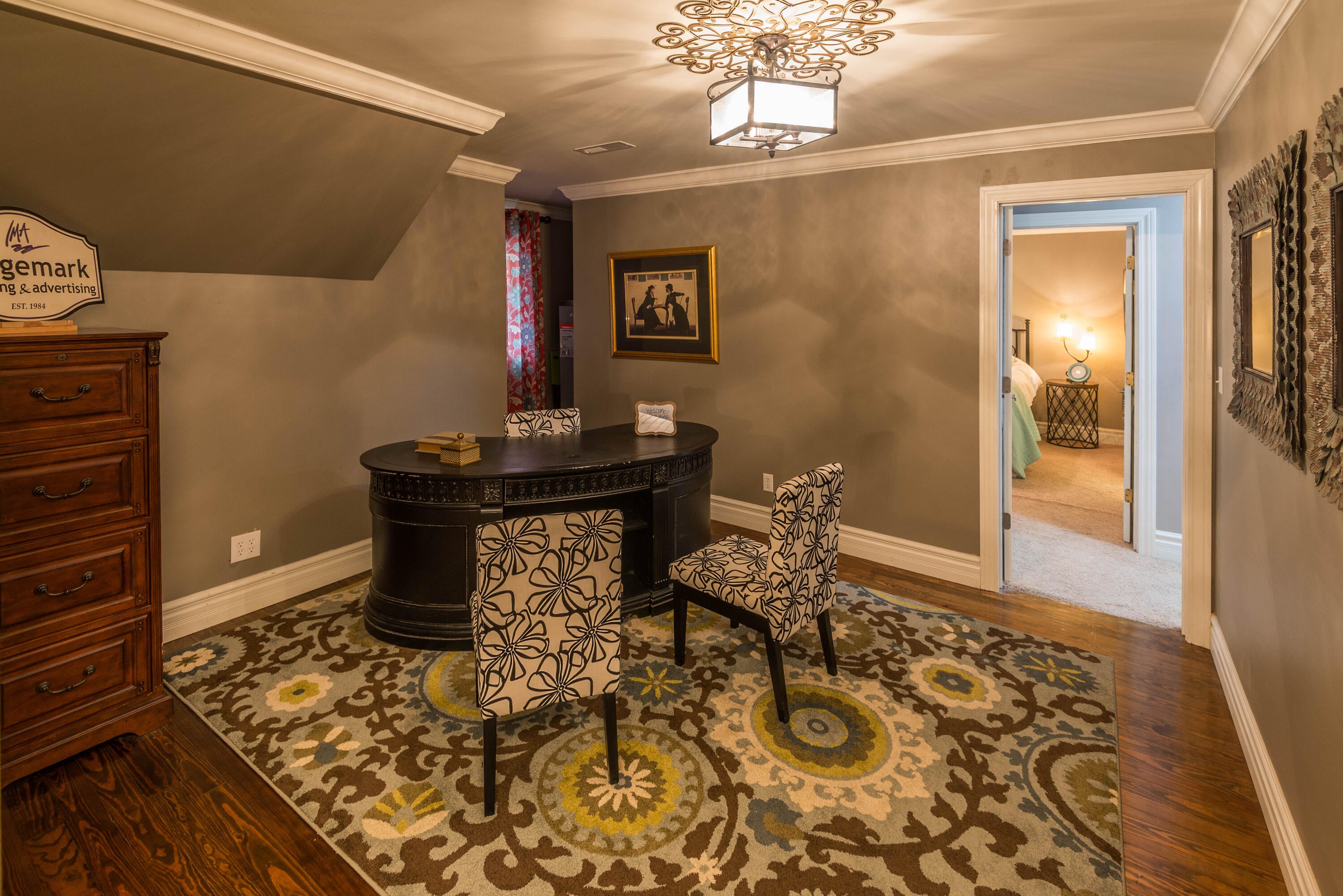 Jefferson City, Missouri, 65109, United States, 4 Bedrooms Bedrooms, ,4 BathroomsBathrooms,Residential,Active,1990034