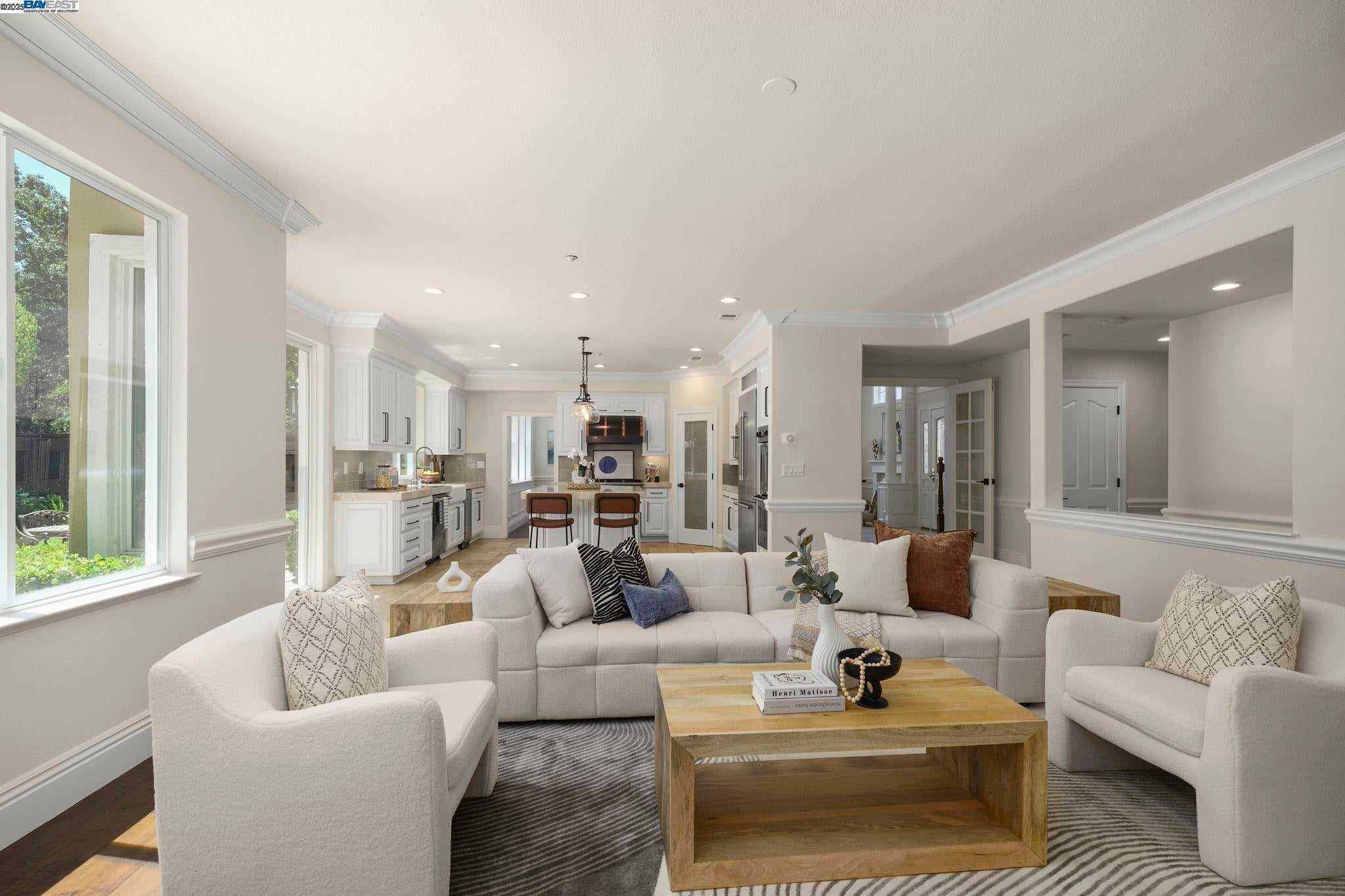 Alamo, California, 94507, United States, 5 Bedrooms Bedrooms, ,3 BathroomsBathrooms,Residential,Active,1904147