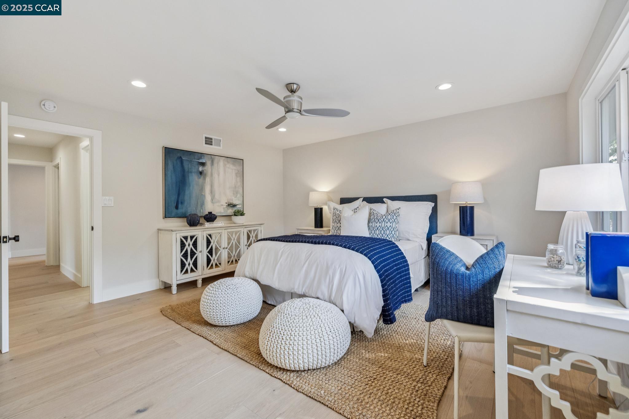 Menlo Park, California, 94025, United States, ,3 BathroomsBathrooms,Residential,Active,1843840