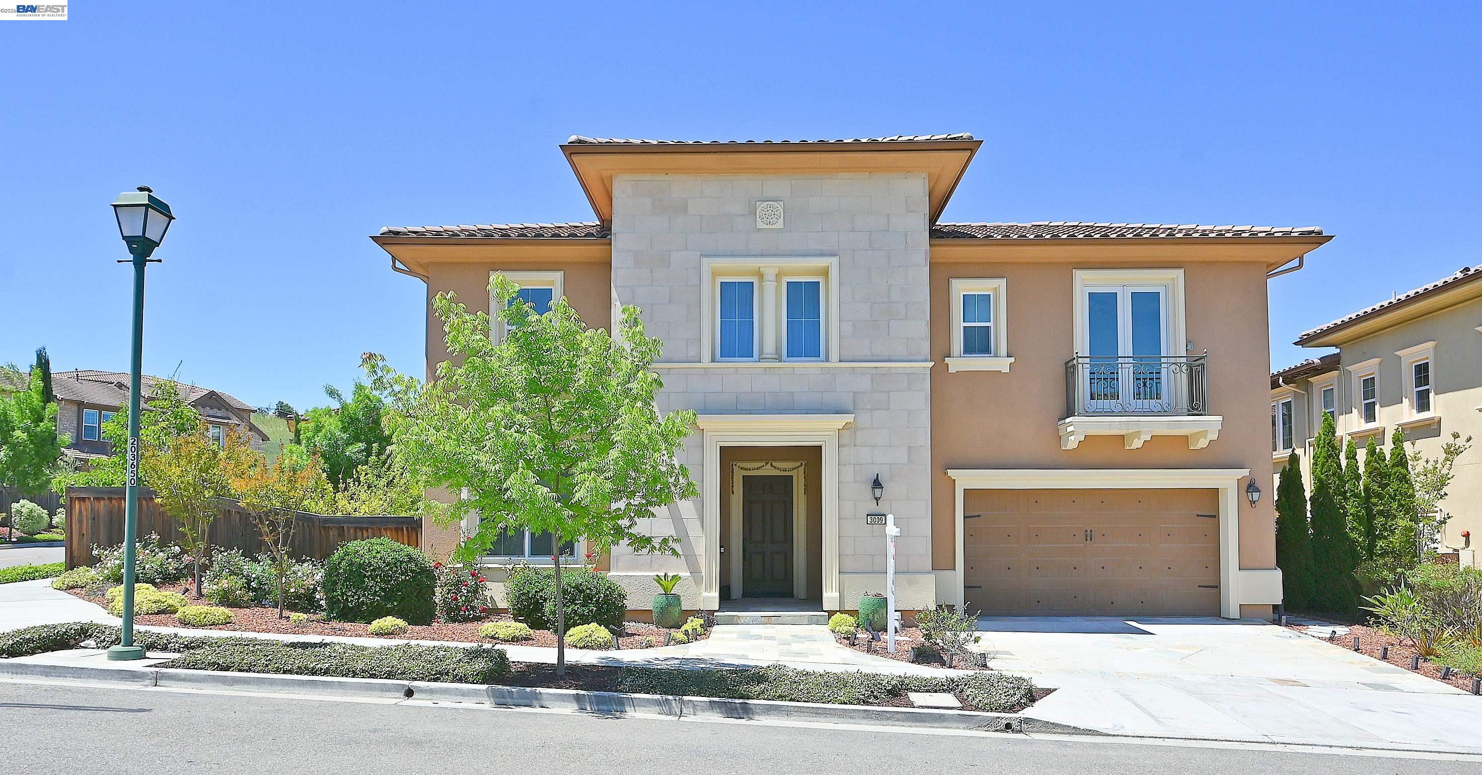Danville, California, 94506, United States, 5 Bedrooms Bedrooms, ,6 BathroomsBathrooms,Residential,Active,2045396