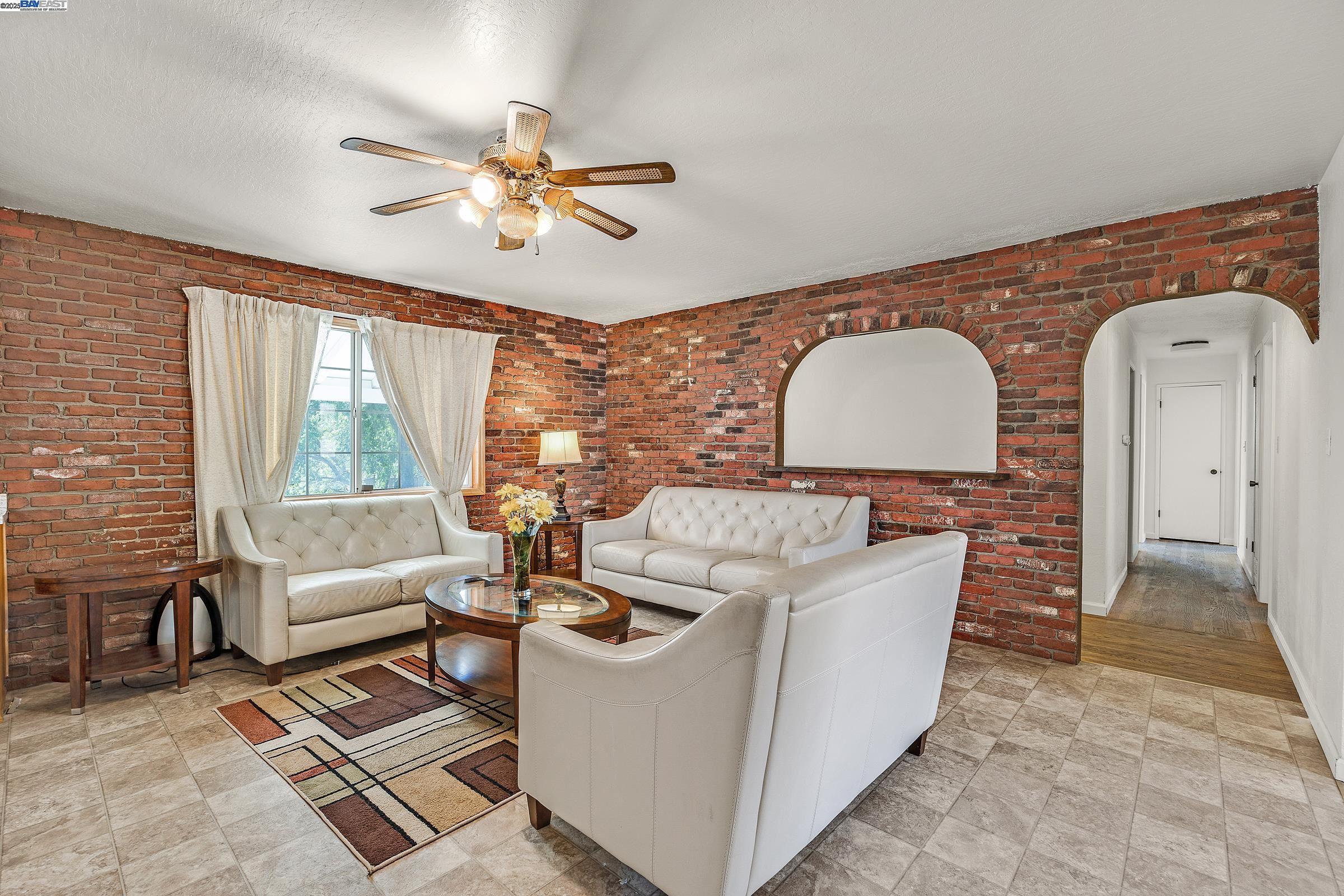 Tracy, California, 95377, United States, 4 Bedrooms Bedrooms, ,2 BathroomsBathrooms,Residential,Active,1971012