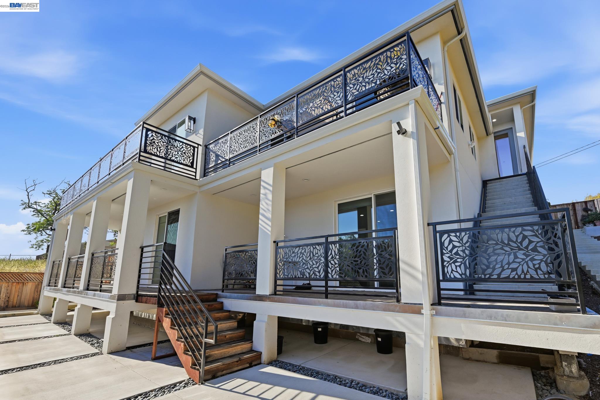 Castro Valley, California, 94546, United States, 5 Bedrooms Bedrooms, ,7 BathroomsBathrooms,Residential,Active,2044535