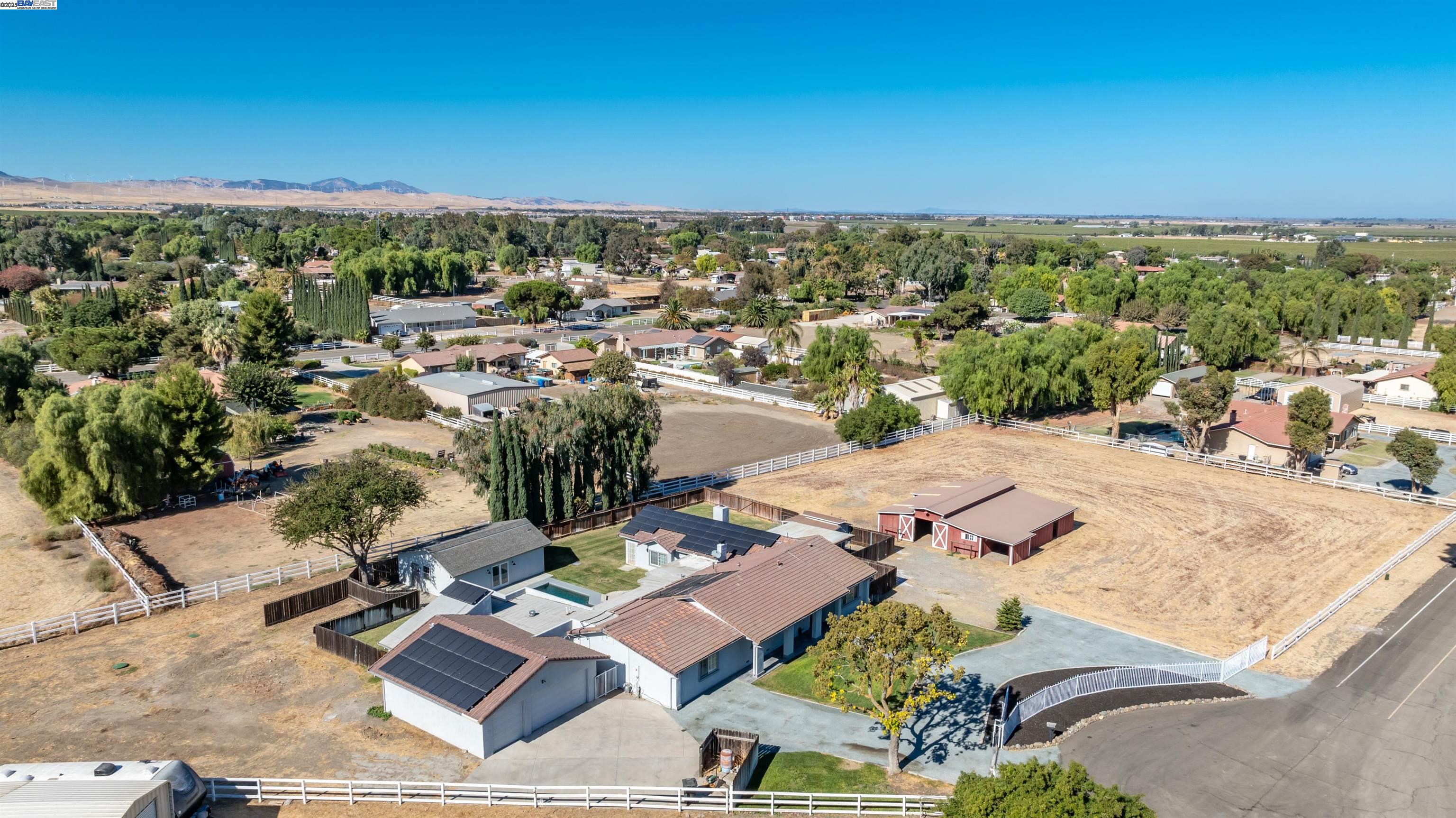 Tracy, California, 95304, United States, 6 Bedrooms Bedrooms, ,3 BathroomsBathrooms,Residential,Active,1909852