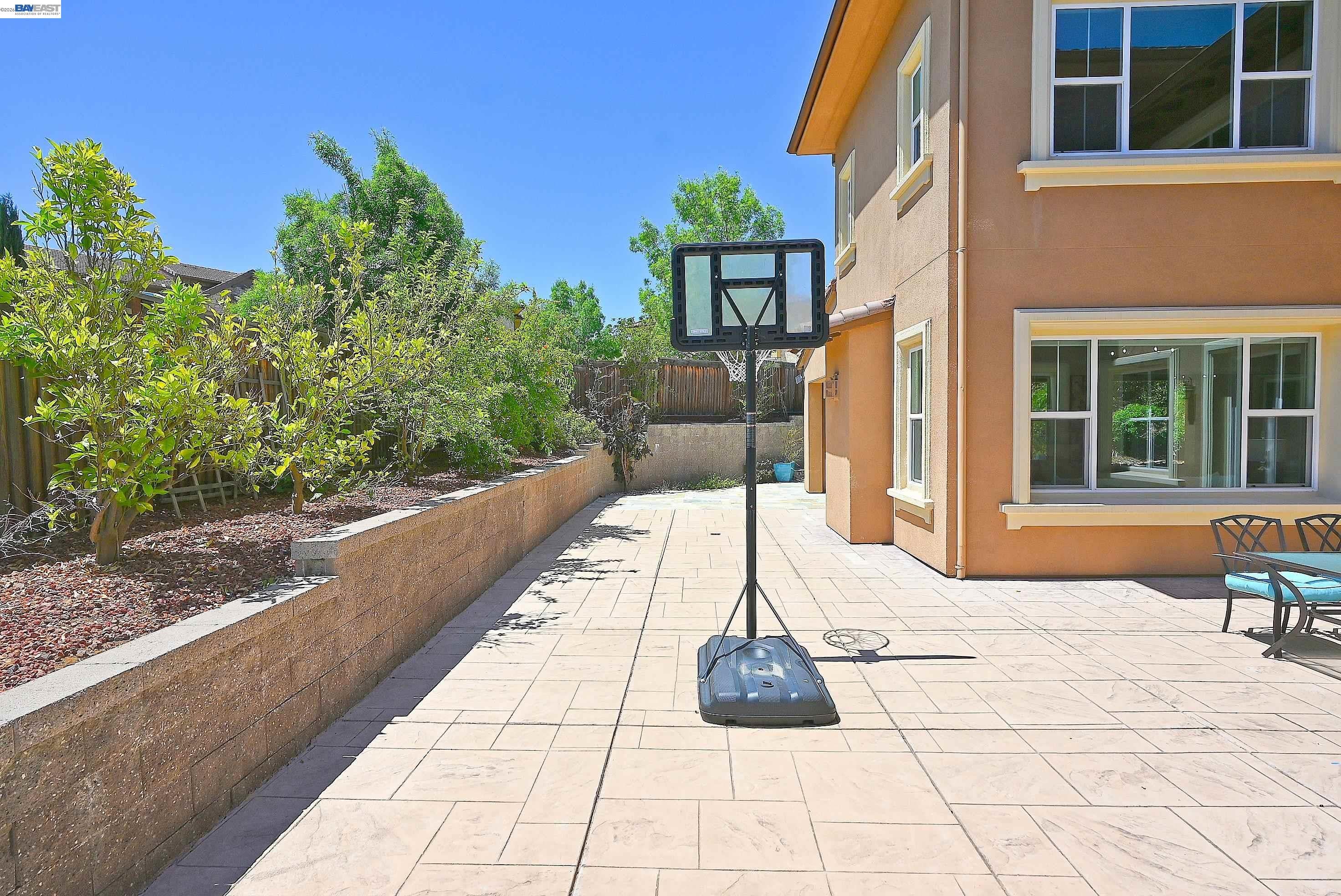 Danville, California, 94506, United States, 5 Bedrooms Bedrooms, ,6 BathroomsBathrooms,Residential,Active,2045396
