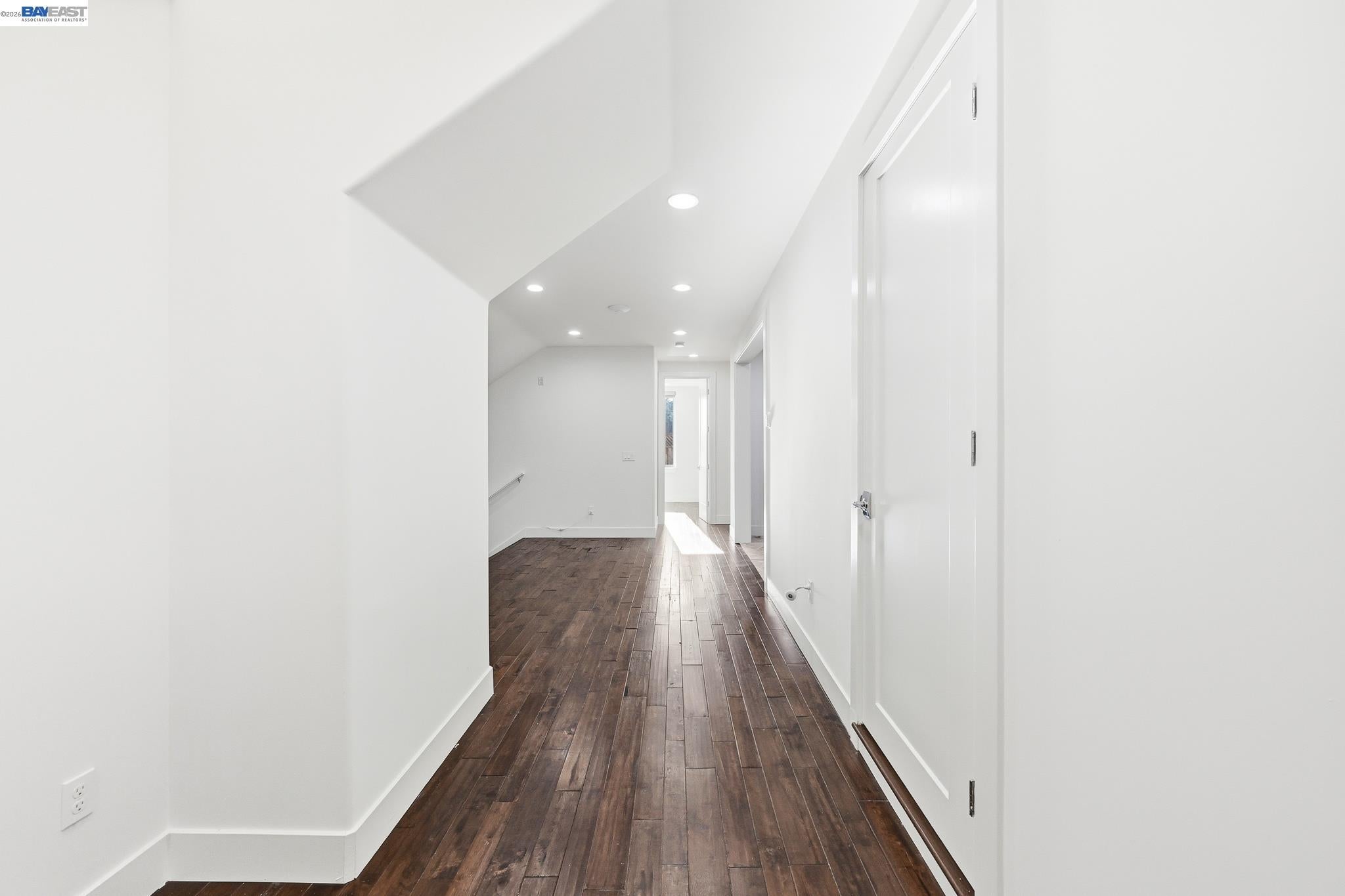 Castro Valley, California, 94546, United States, 5 Bedrooms Bedrooms, ,7 BathroomsBathrooms,Residential,Active,2044535