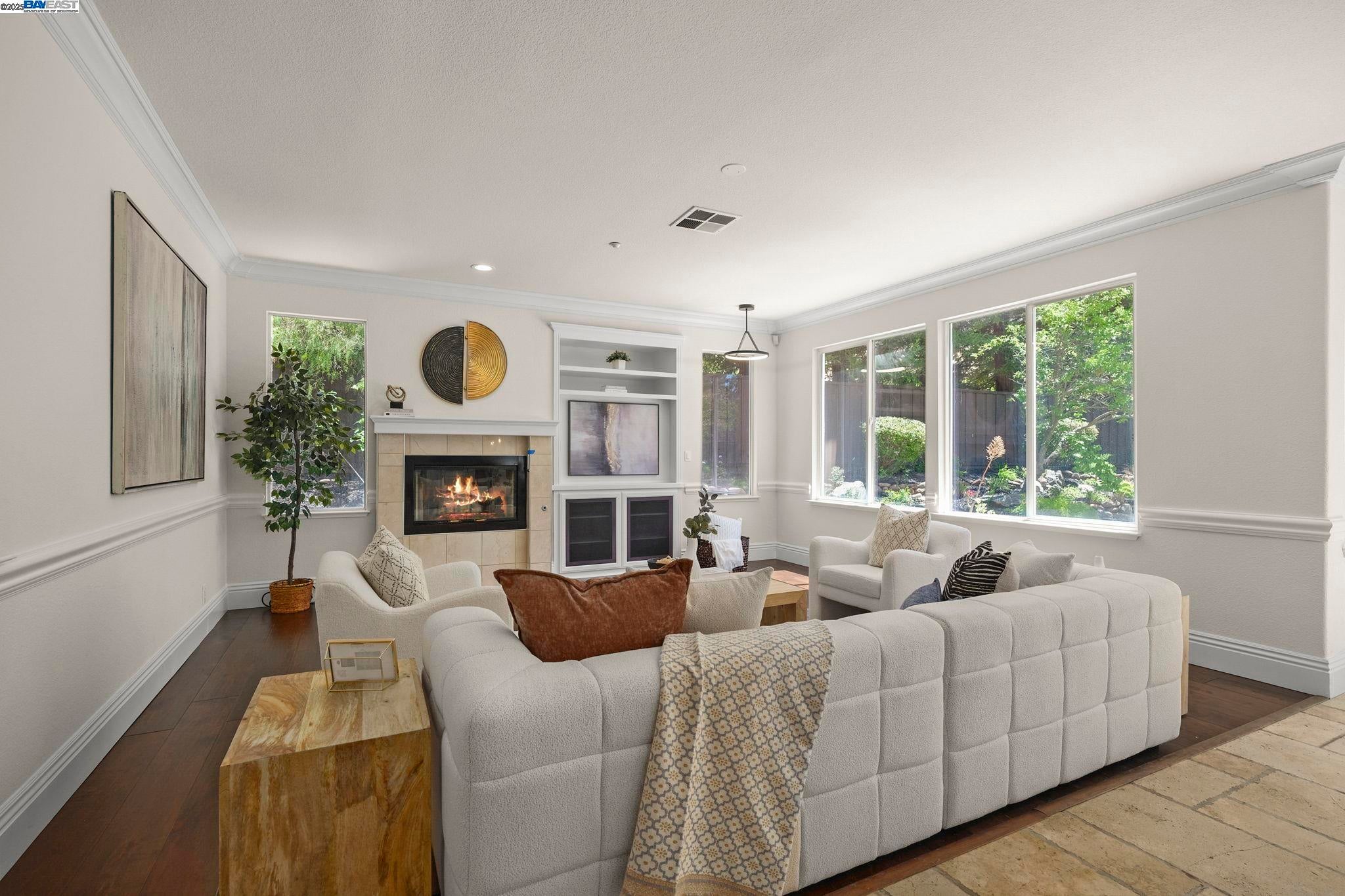 Alamo, California, 94507, United States, 5 Bedrooms Bedrooms, ,3 BathroomsBathrooms,Residential,Active,1904147