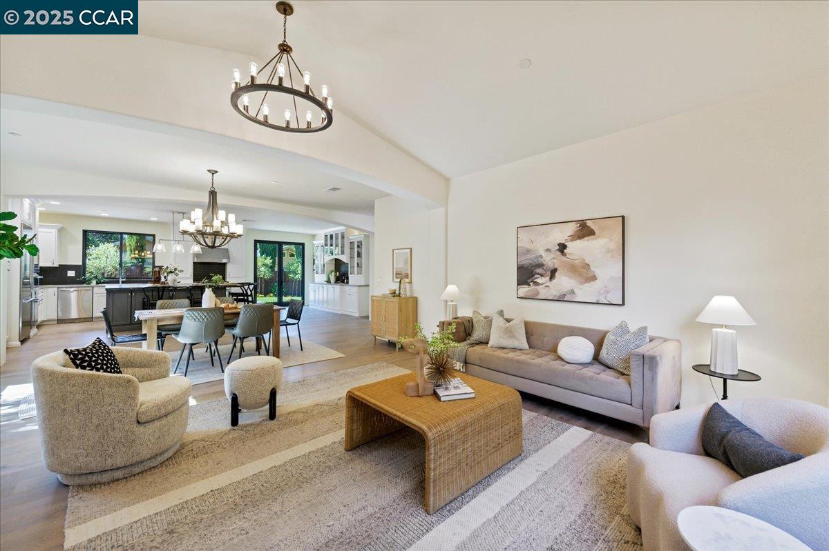 Danville, California, 94526, United States, 5 Bedrooms Bedrooms, ,4 BathroomsBathrooms,Residential,Active,1936384