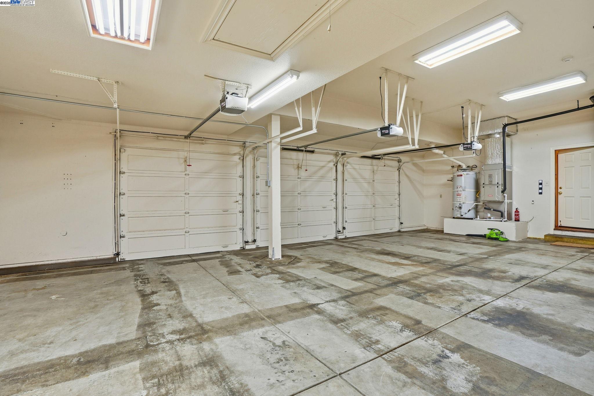 Danville, California, 94506, United States, 4 Bedrooms Bedrooms, ,3 BathroomsBathrooms,Residential,Active,1964284