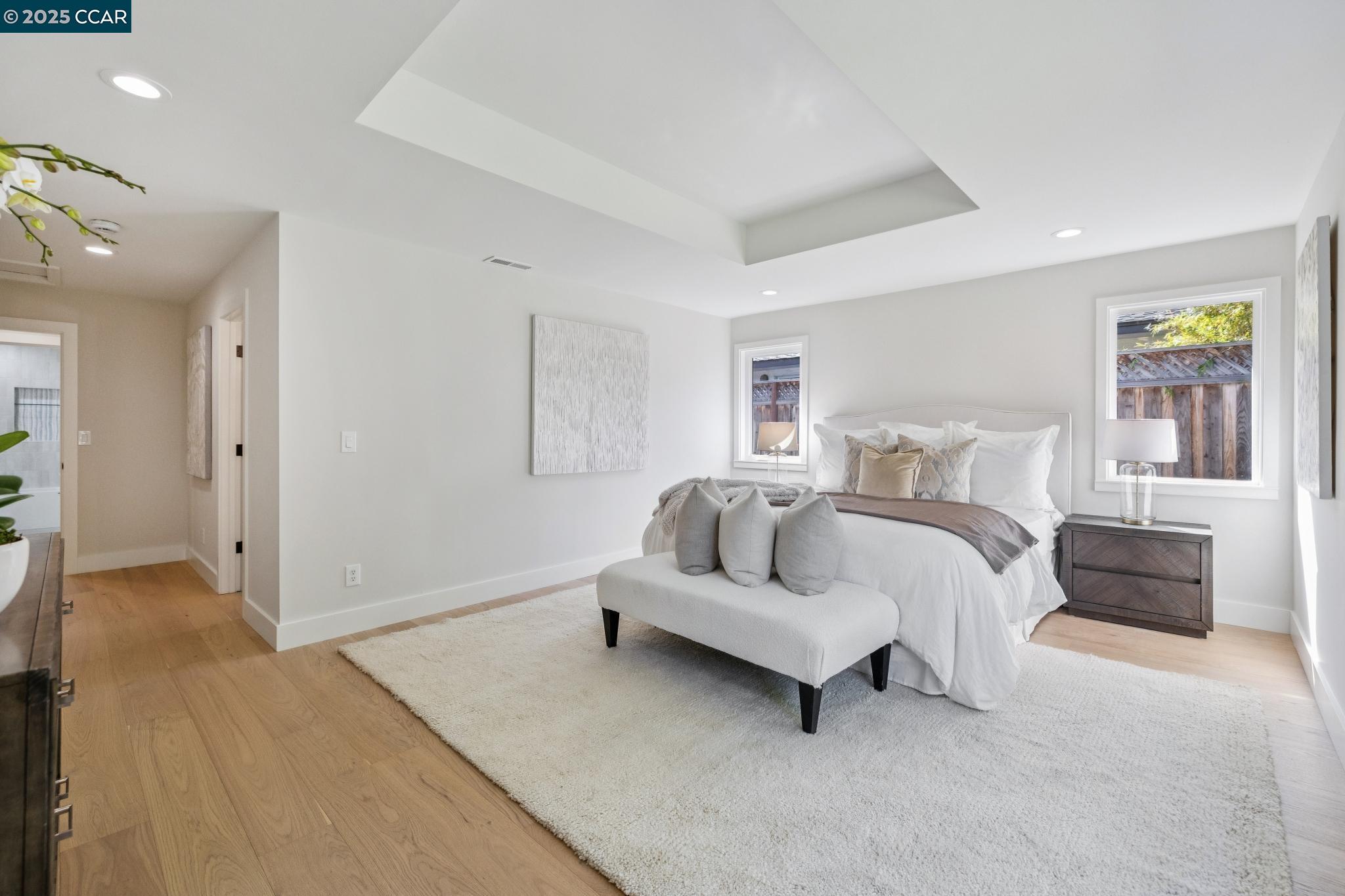 Menlo Park, California, 94025, United States, ,3 BathroomsBathrooms,Residential,Active,1843840
