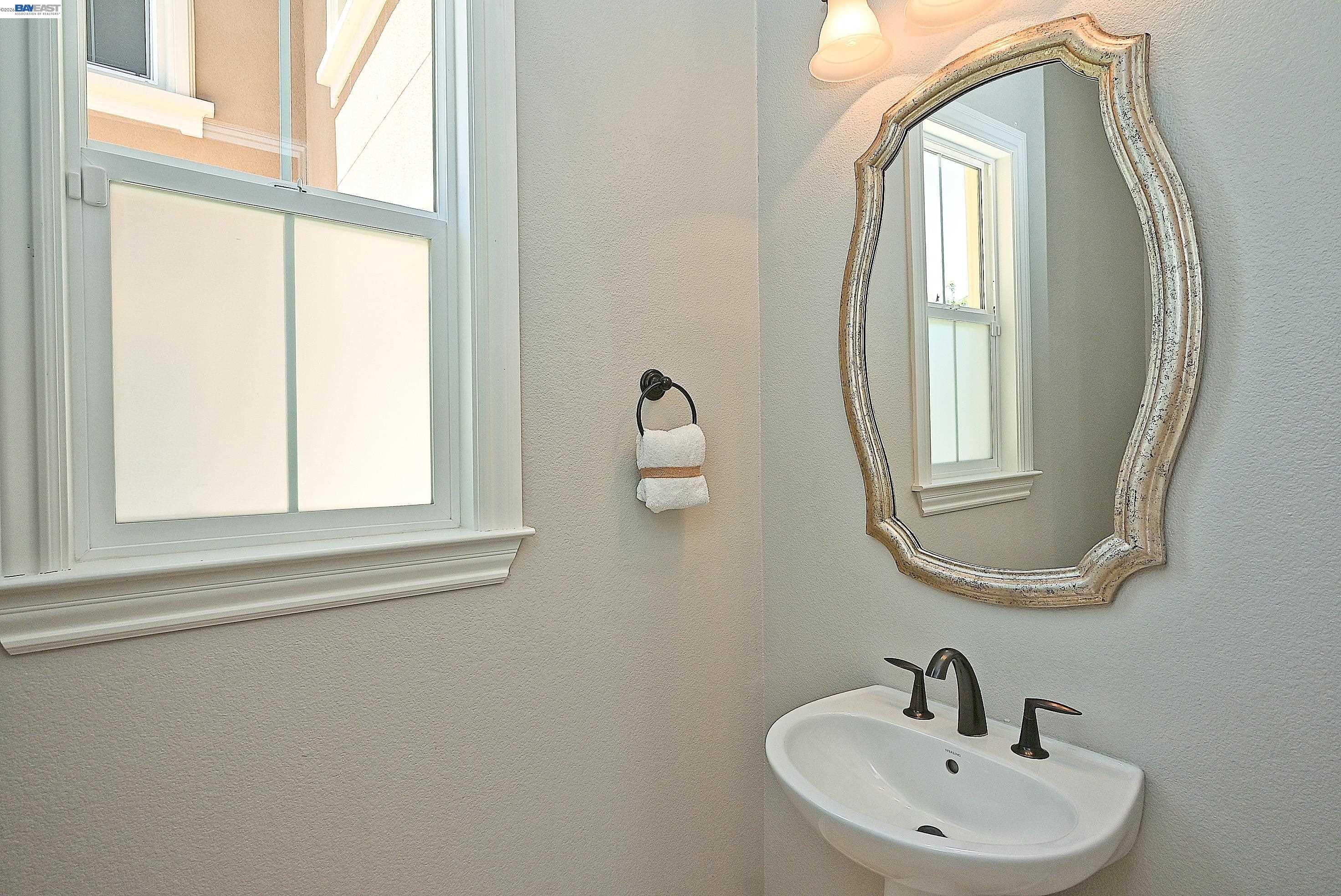 Danville, California, 94506, United States, 5 Bedrooms Bedrooms, ,6 BathroomsBathrooms,Residential,Active,2045396