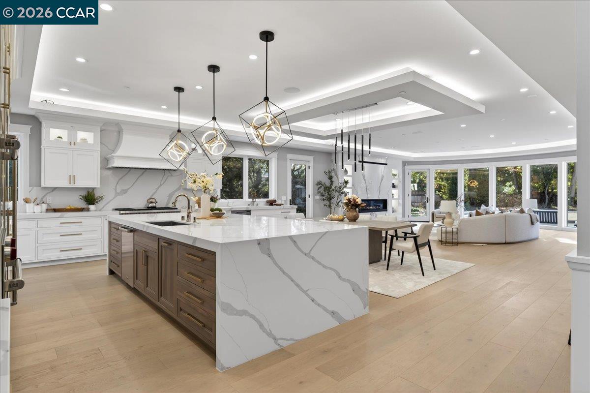 Atherton, California, 94027, United States, 9 Bedrooms Bedrooms, ,10 BathroomsBathrooms,Residential,Active,2010913