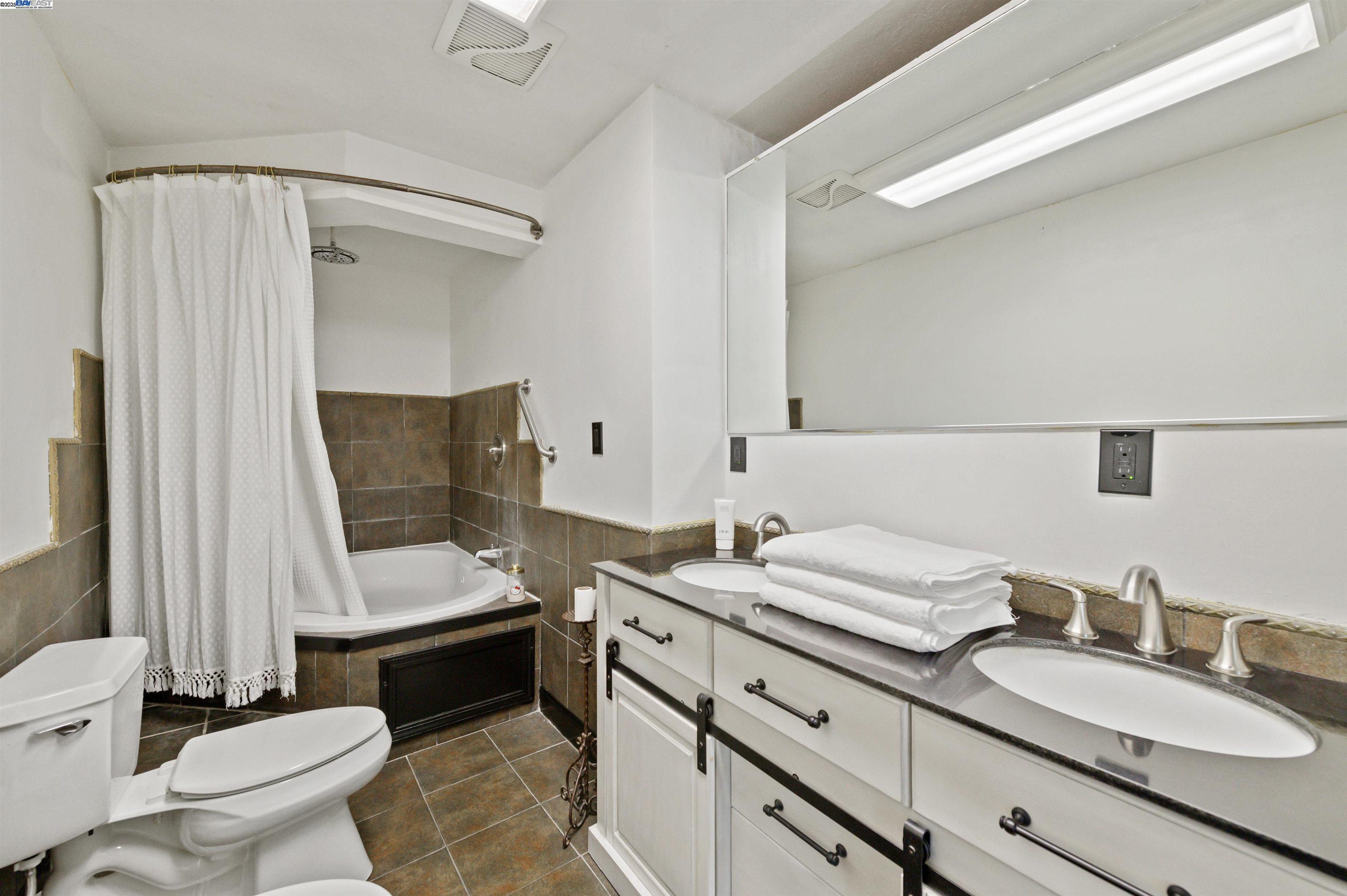 Tracy, California, 95304, United States, 6 Bedrooms Bedrooms, ,3 BathroomsBathrooms,Residential,Active,1909852