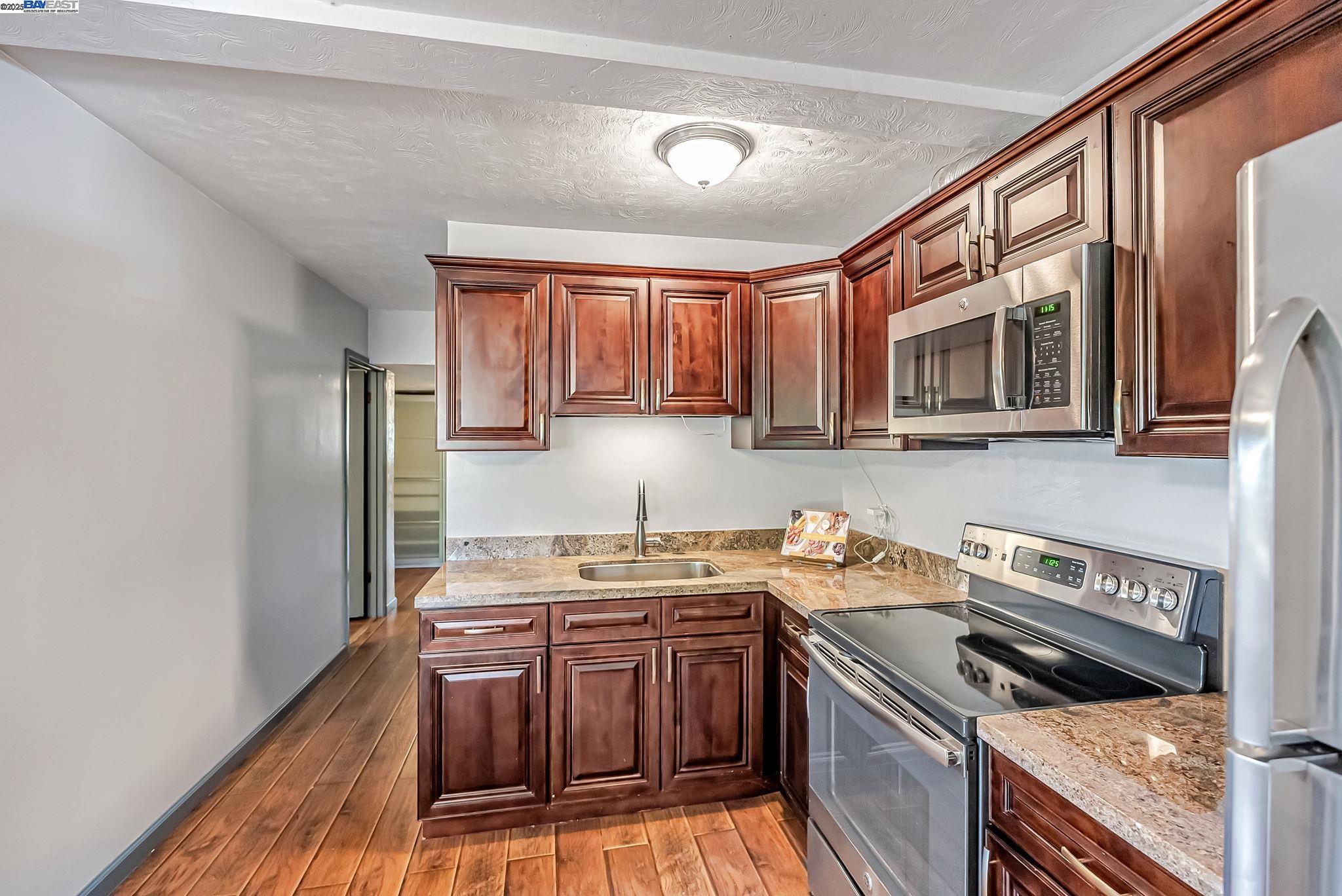 Fremont, California, 94539, United States, 4 Bedrooms Bedrooms, ,3 BathroomsBathrooms,Residential,Active,1820313