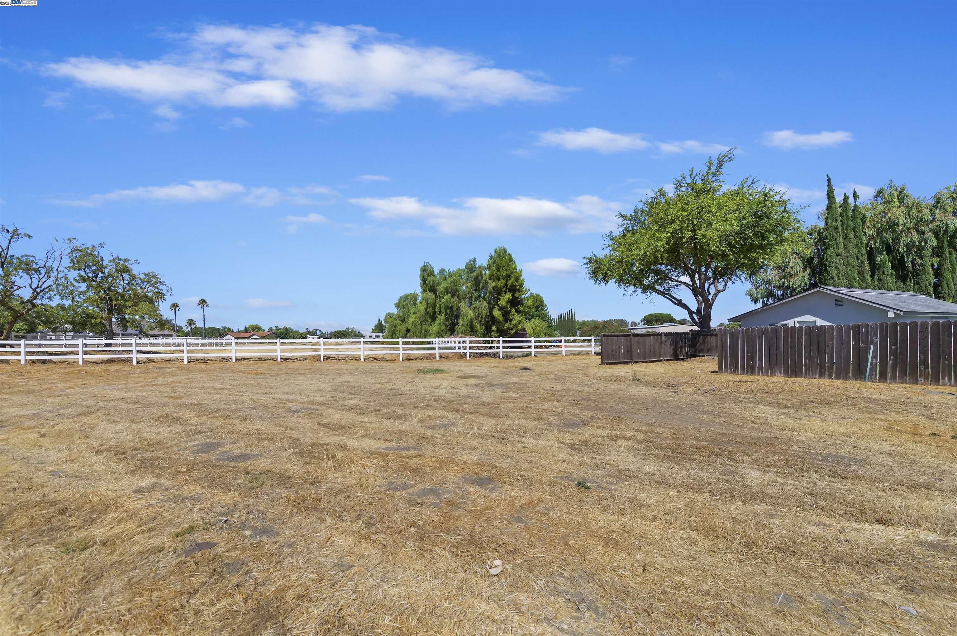 Tracy, California, 95304, United States, 6 Bedrooms Bedrooms, ,3 BathroomsBathrooms,Residential,Active,1909852