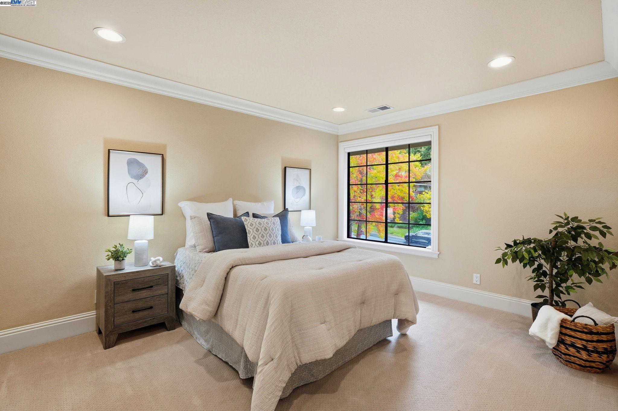 Danville, California, 94506, United States, 4 Bedrooms Bedrooms, ,3 BathroomsBathrooms,Residential,Active,1964284