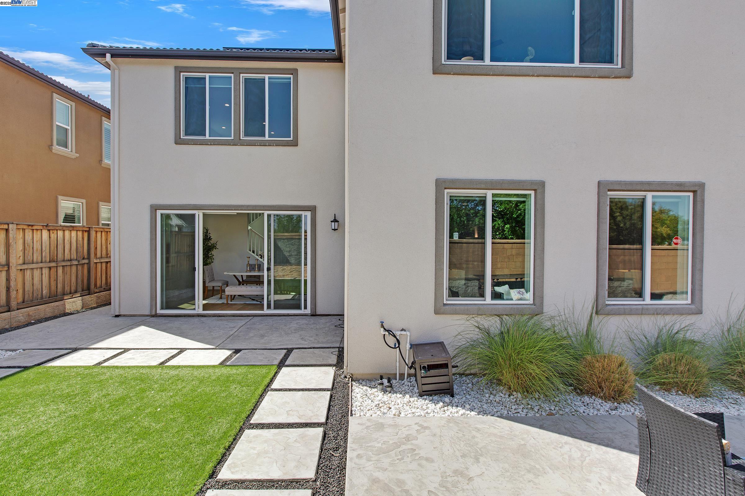 Tracy, California, 95377, United States, 4 Bedrooms Bedrooms, ,4 BathroomsBathrooms,Residential,Active,1933728