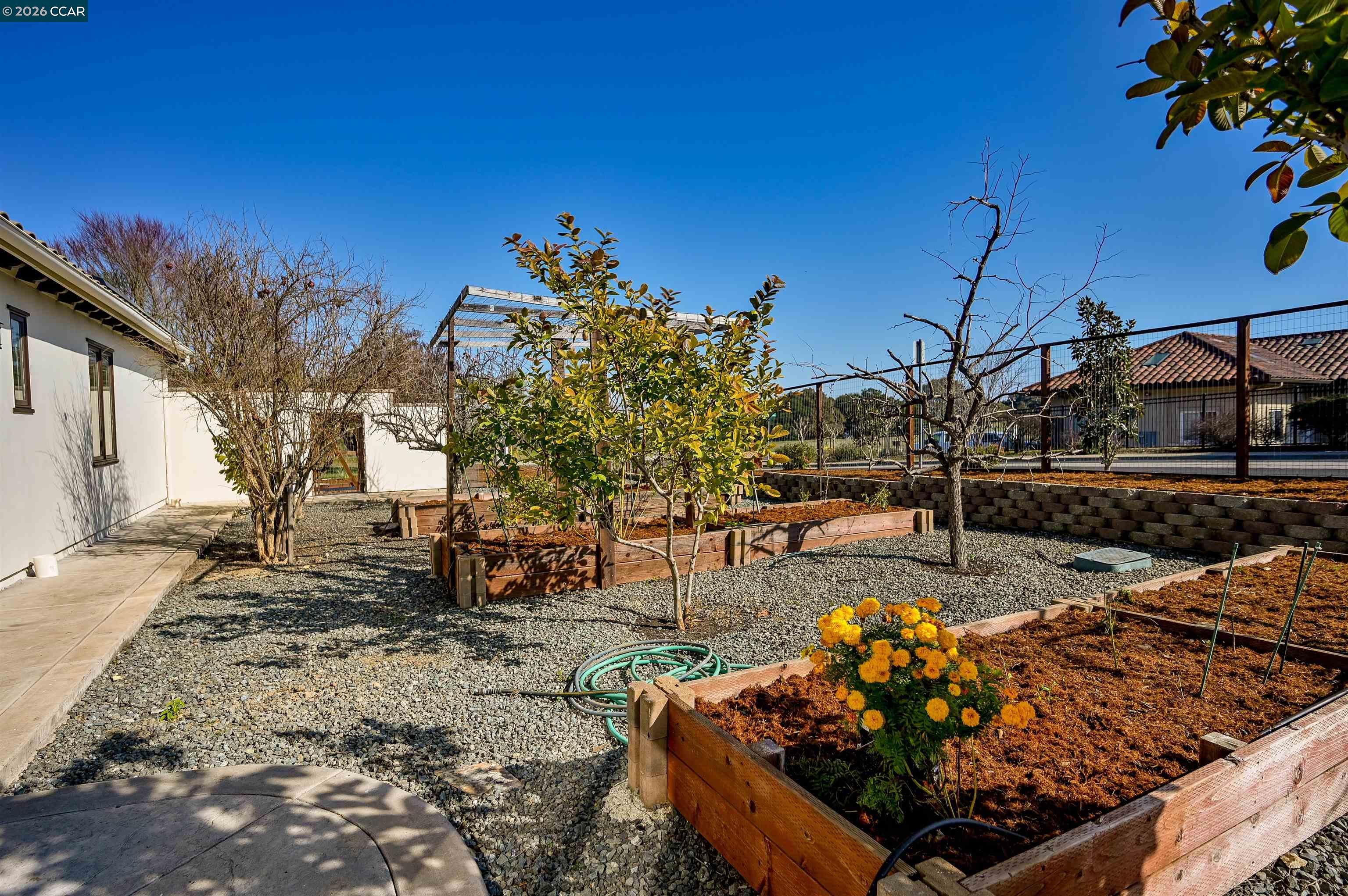 Pleasanton, California, 94588, United States, 5 Bedrooms Bedrooms, ,6 BathroomsBathrooms,Residential,Active,2015462