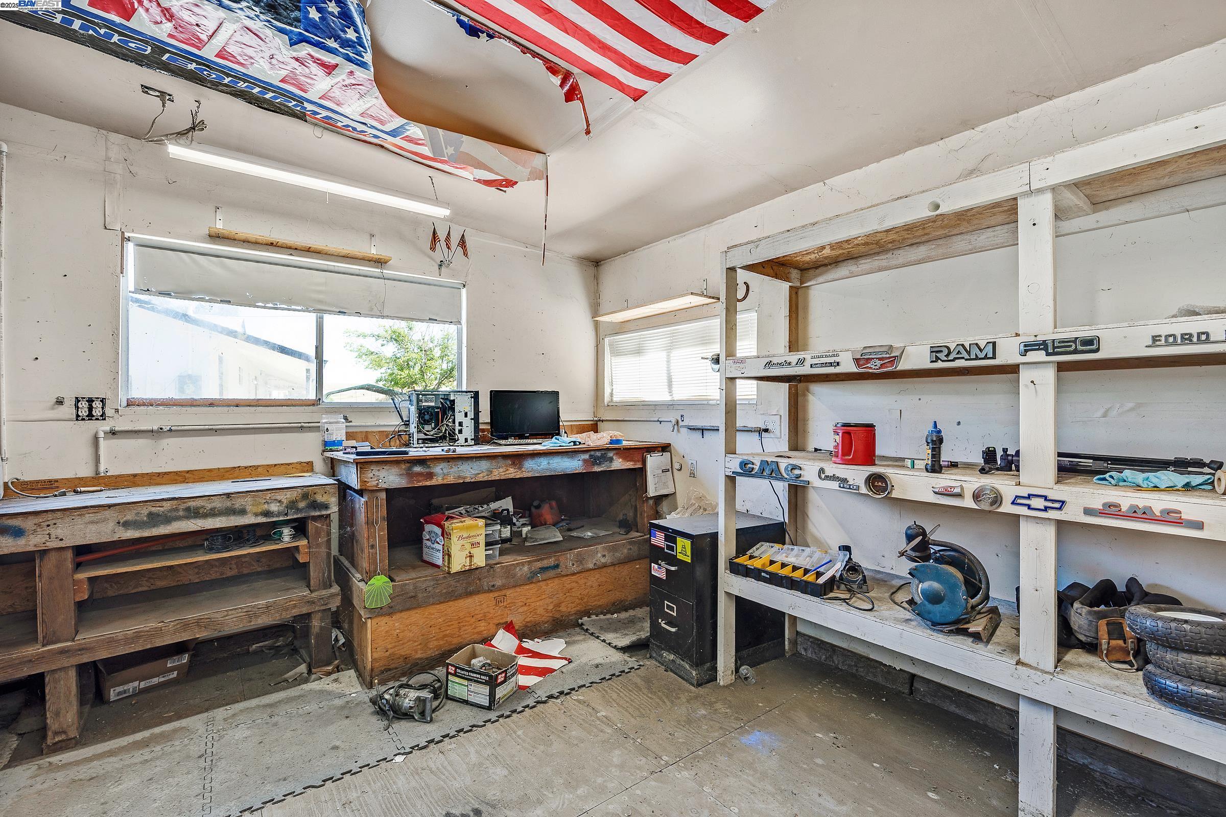 Tracy, California, 95377, United States, 4 Bedrooms Bedrooms, ,2 BathroomsBathrooms,Residential,Active,1971012