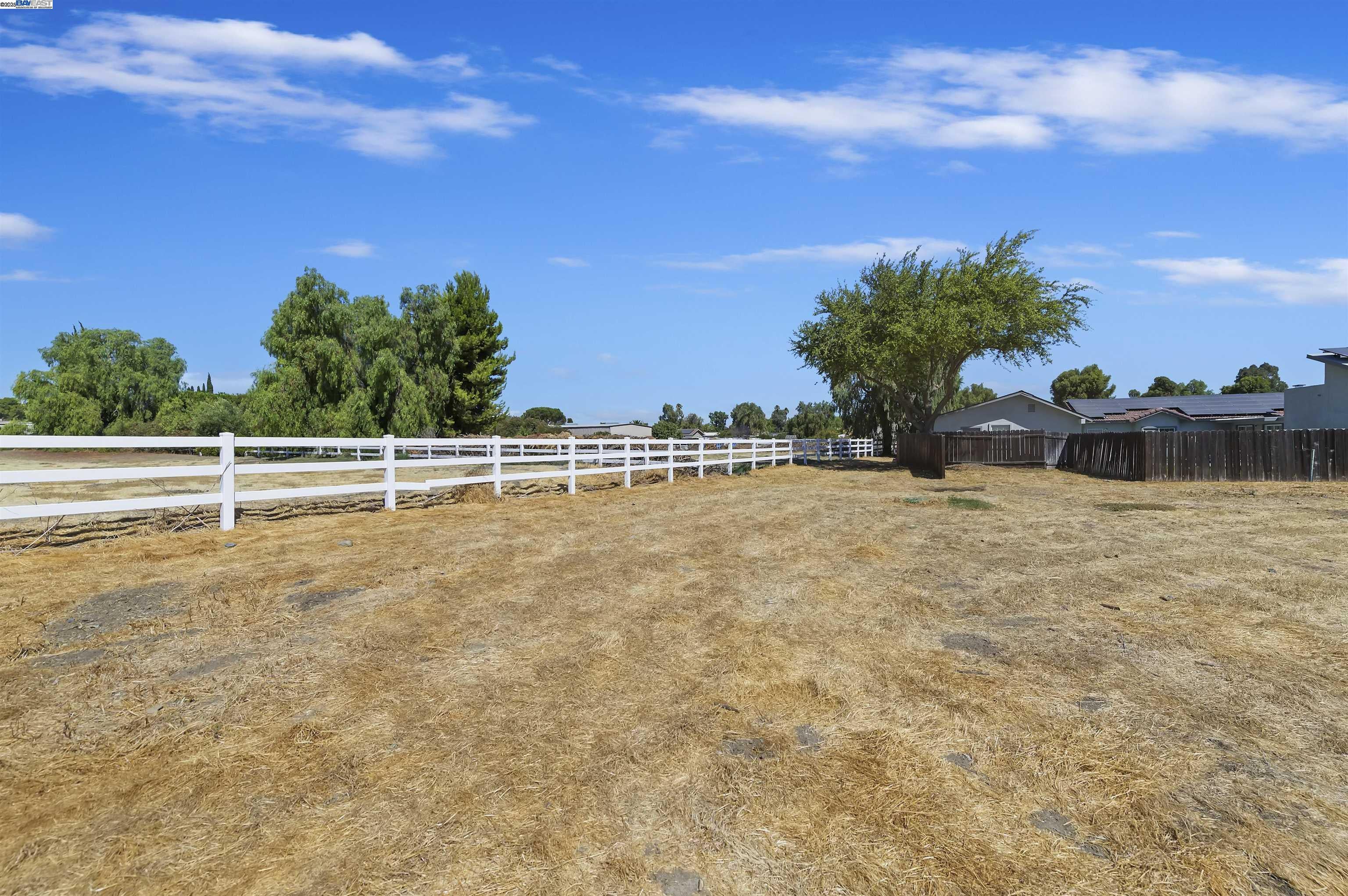 Tracy, California, 95304, United States, 6 Bedrooms Bedrooms, ,3 BathroomsBathrooms,Residential,Active,1909852