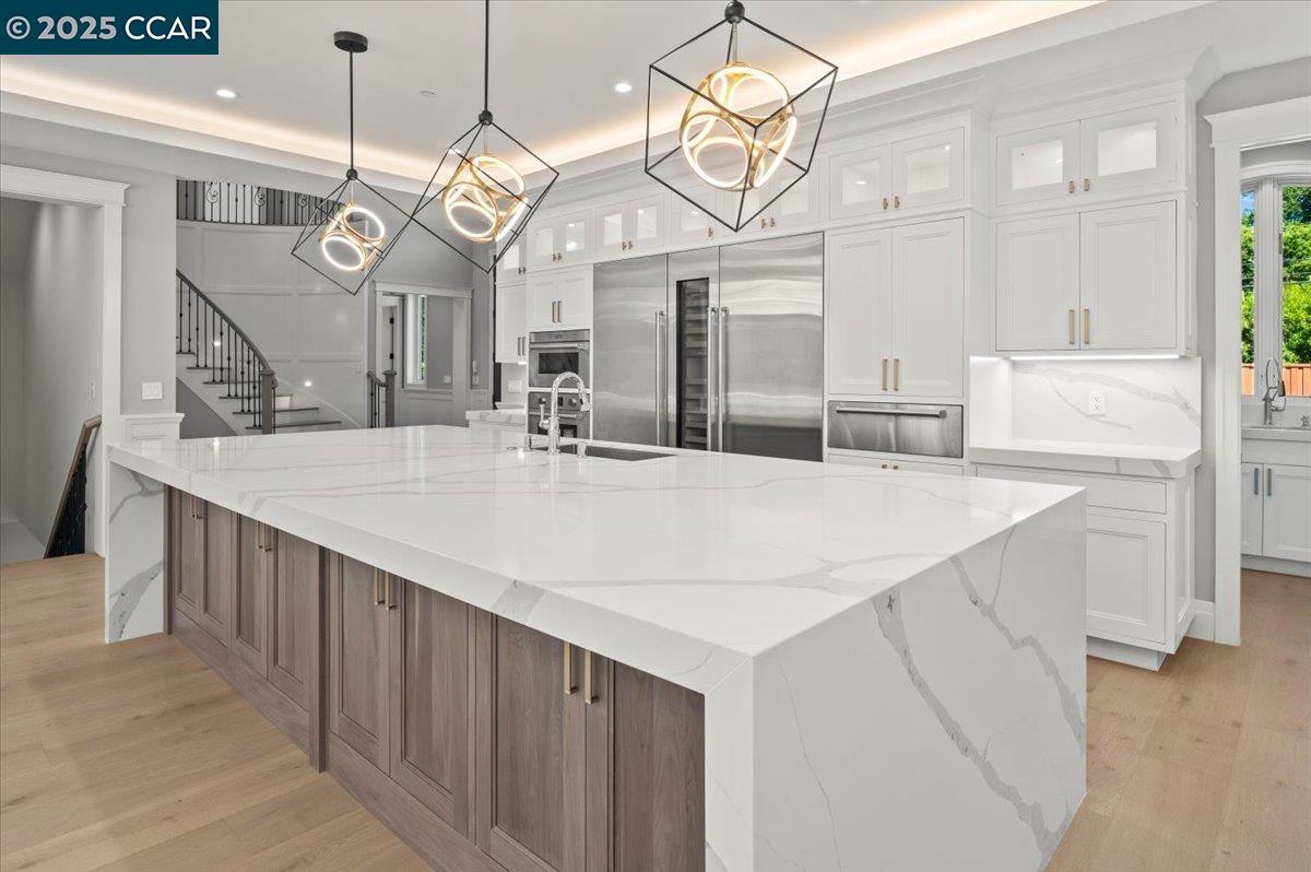 Atherton, California, 94027, United States, 9 Bedrooms Bedrooms, ,10 BathroomsBathrooms,Residential,Active,1900197