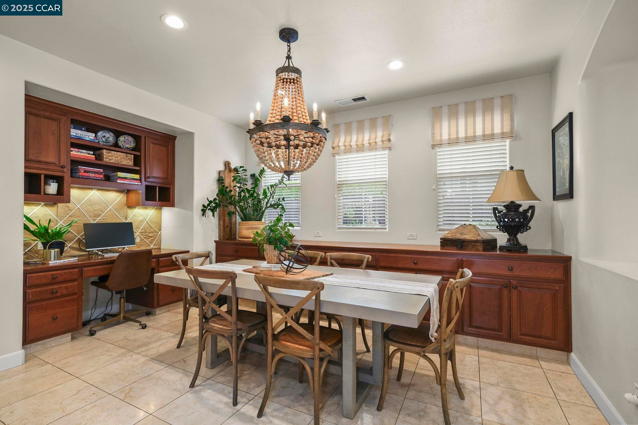 San Ramon, California, 94582, United States, 5 Bedrooms Bedrooms, ,5 BathroomsBathrooms,Residential,Active,1952062