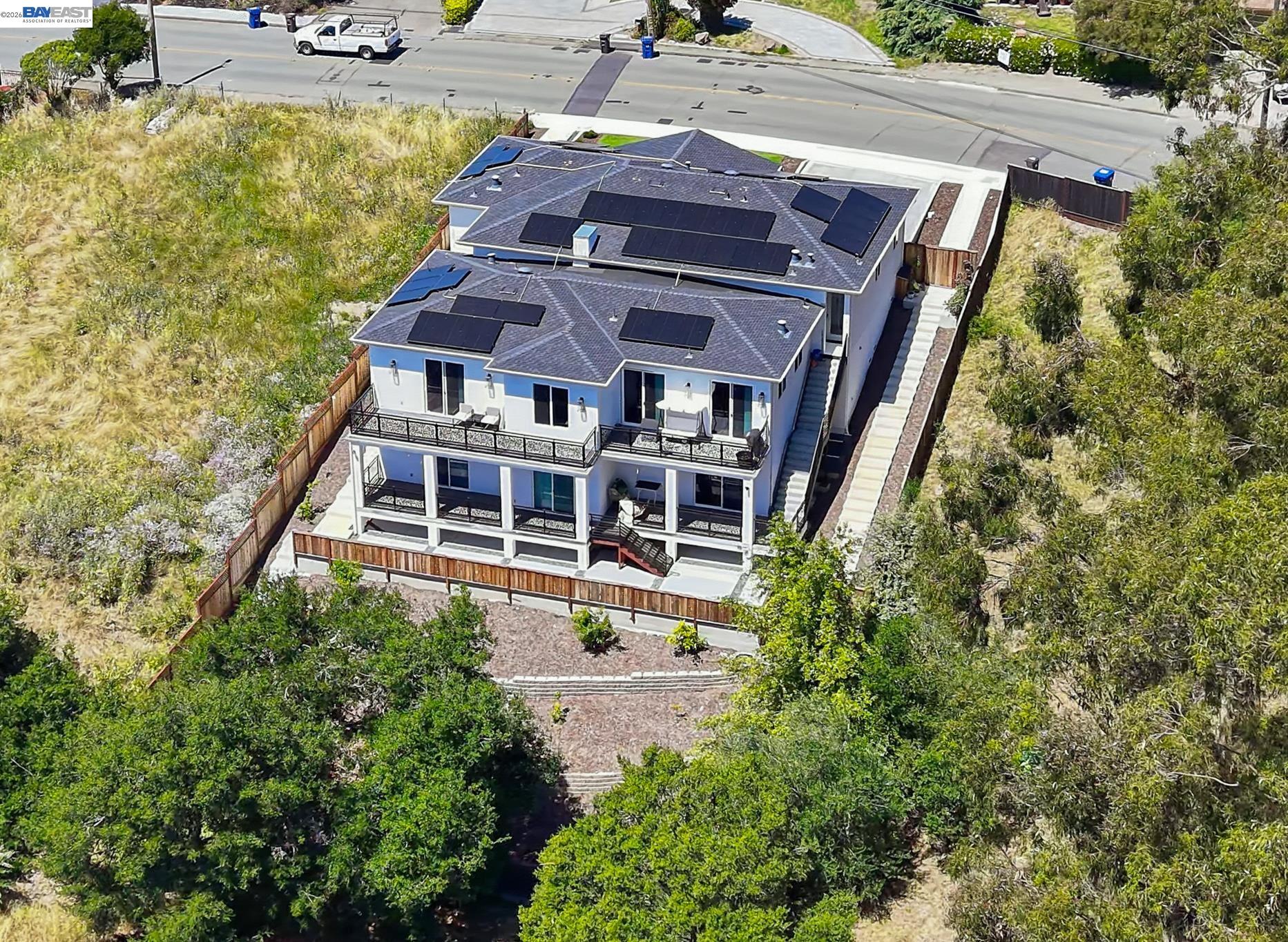 Castro Valley, California, 94546, United States, 5 Bedrooms Bedrooms, ,7 BathroomsBathrooms,Residential,Active,2044535