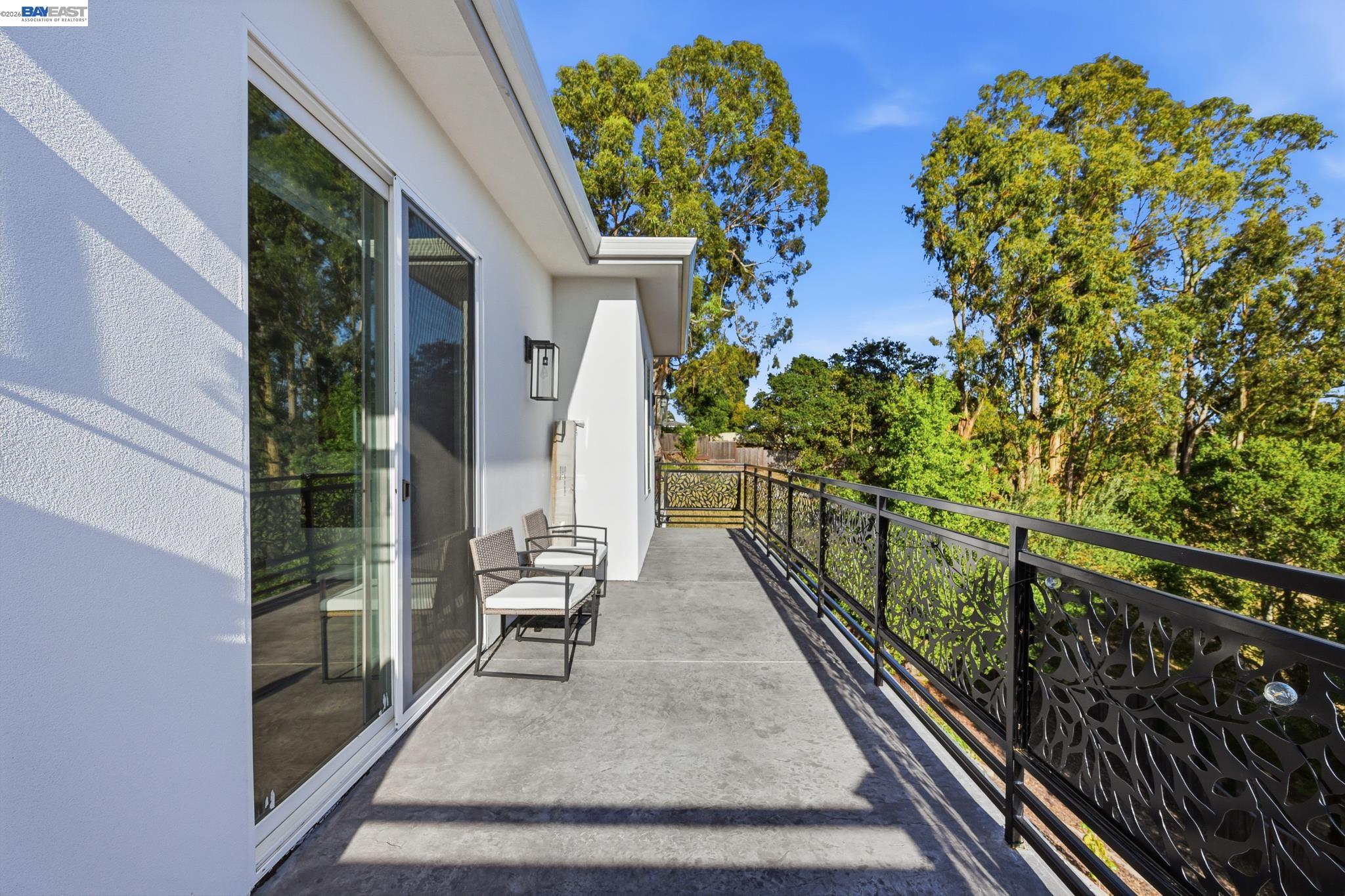 Castro Valley, California, 94546, United States, 5 Bedrooms Bedrooms, ,7 BathroomsBathrooms,Residential,Active,2044535