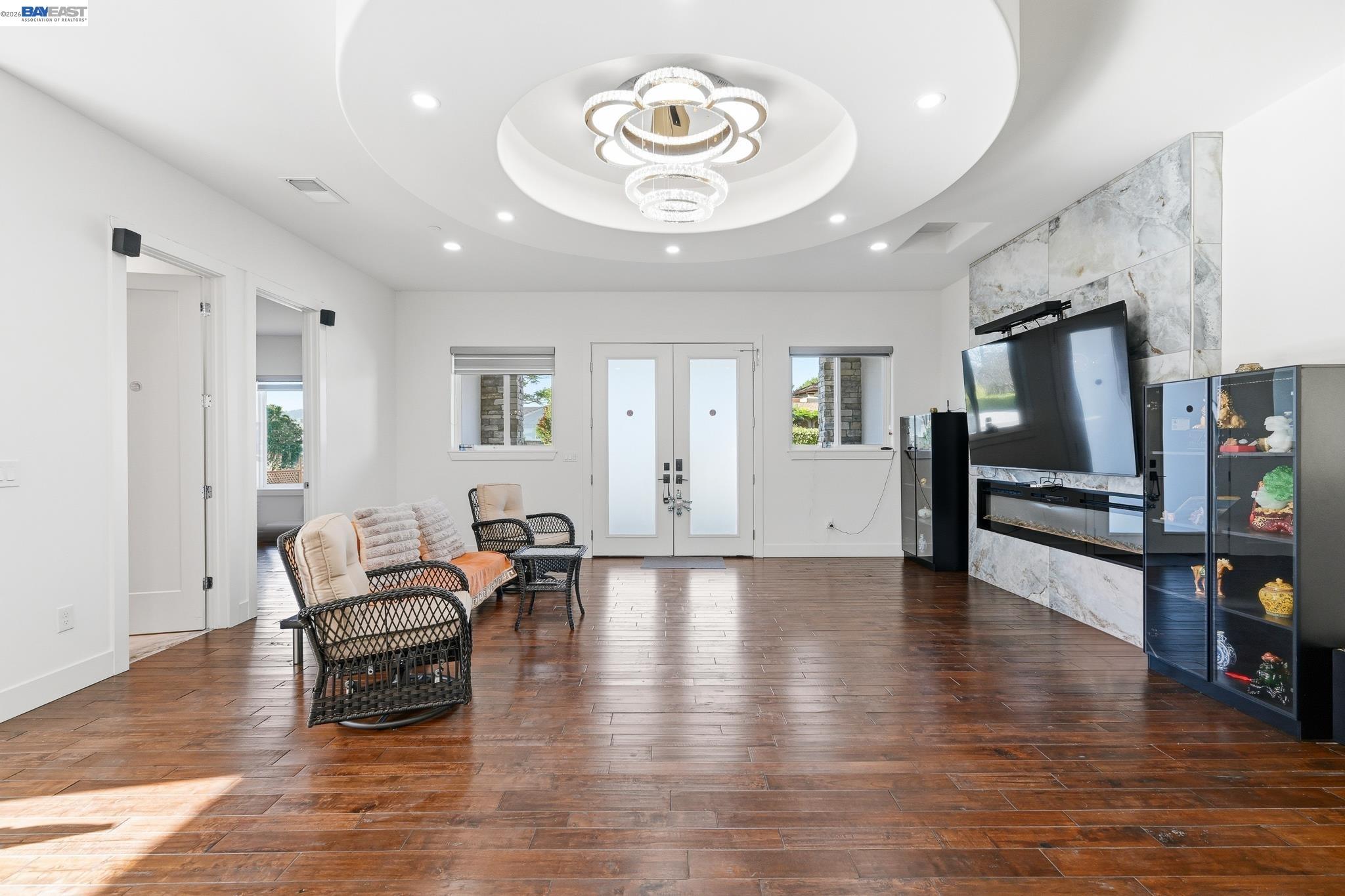 Castro Valley, California, 94546, United States, 5 Bedrooms Bedrooms, ,7 BathroomsBathrooms,Residential,Active,2044535