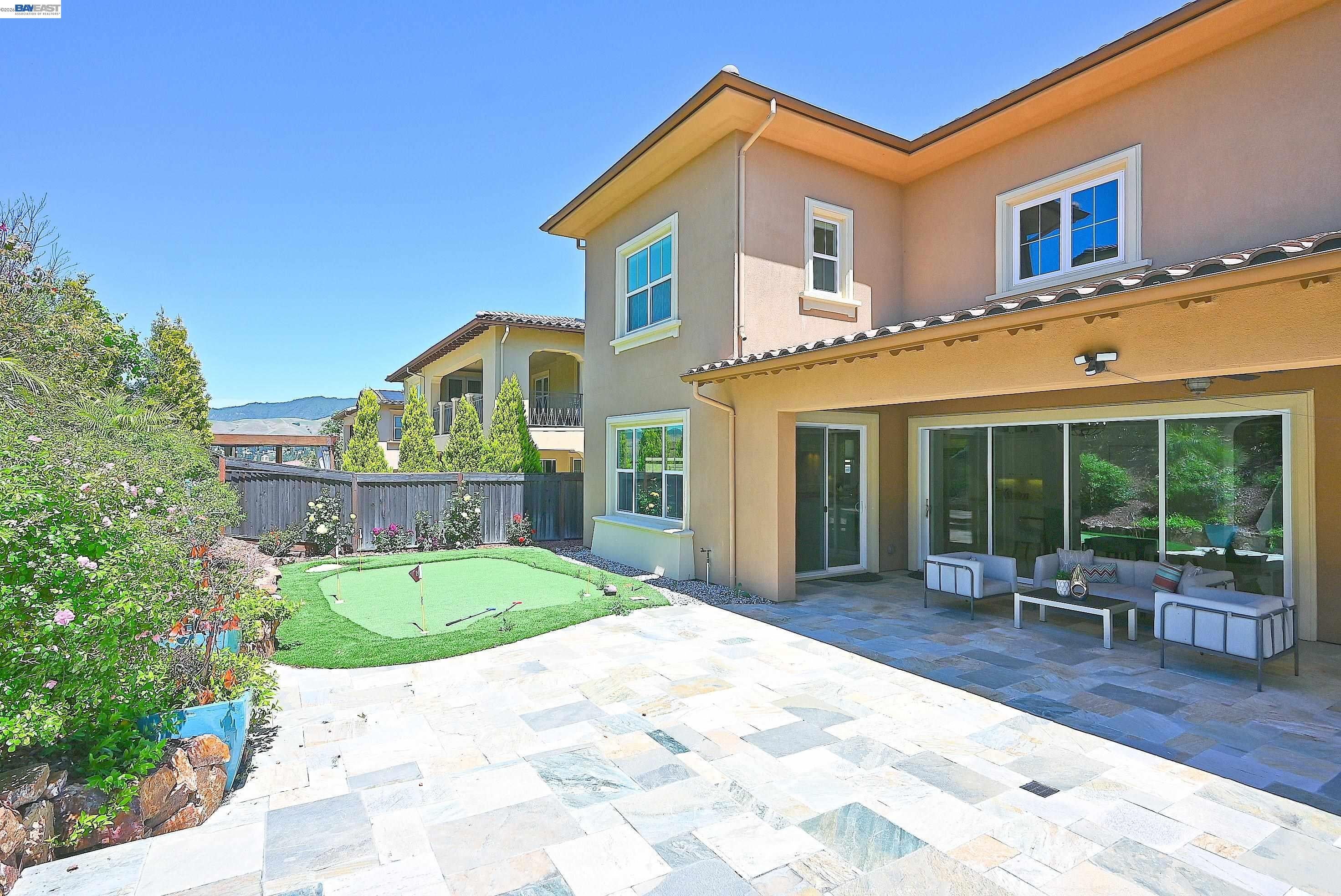 Danville, California, 94506, United States, 5 Bedrooms Bedrooms, ,6 BathroomsBathrooms,Residential,Active,2045396