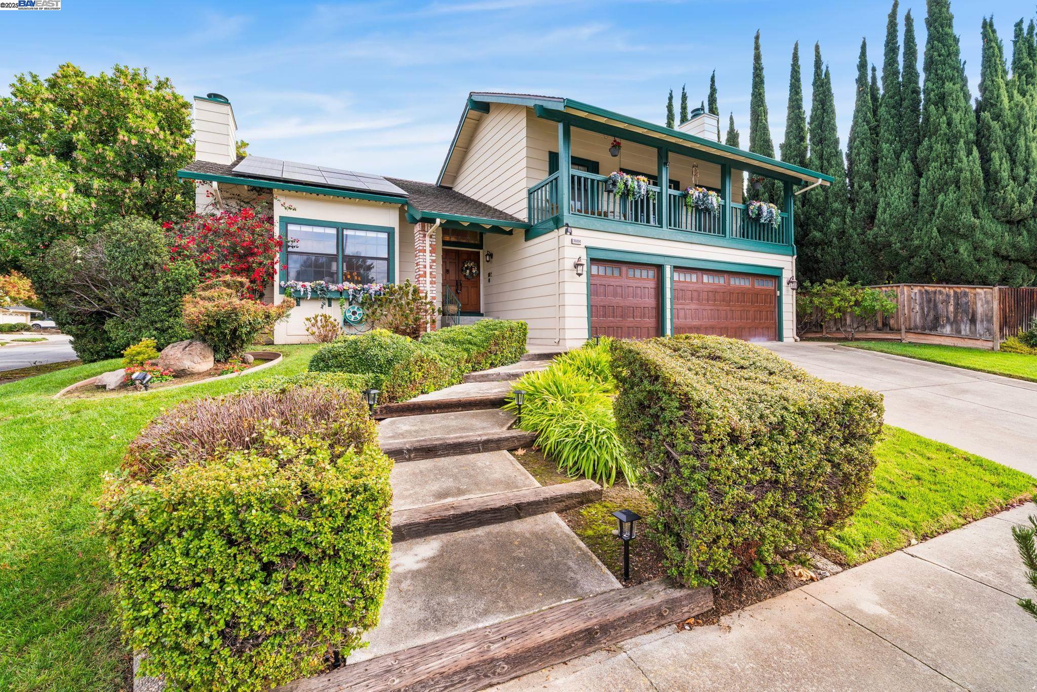 Fremont, California, 94536, United States, 4 Bedrooms Bedrooms, ,3 BathroomsBathrooms,Residential,Active,1997877