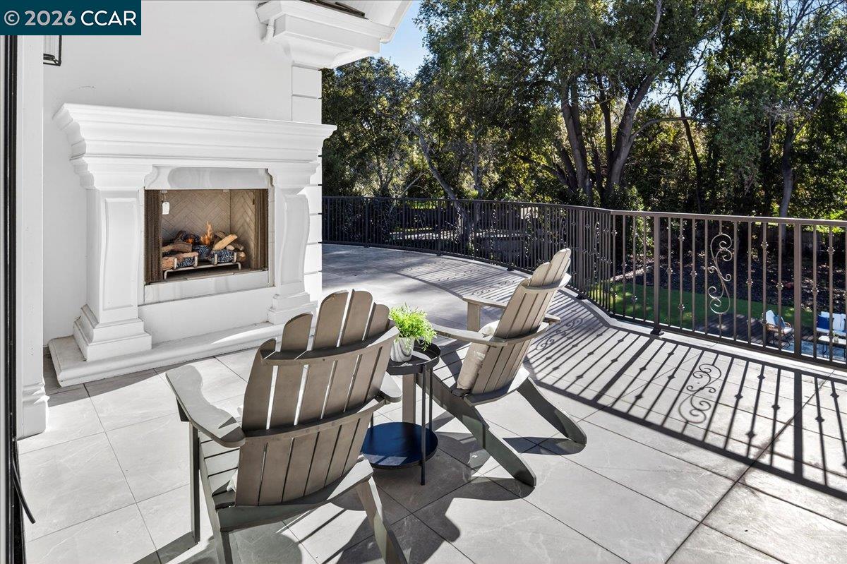 Atherton, California, 94027, United States, 9 Bedrooms Bedrooms, ,10 BathroomsBathrooms,Residential,Active,2010913