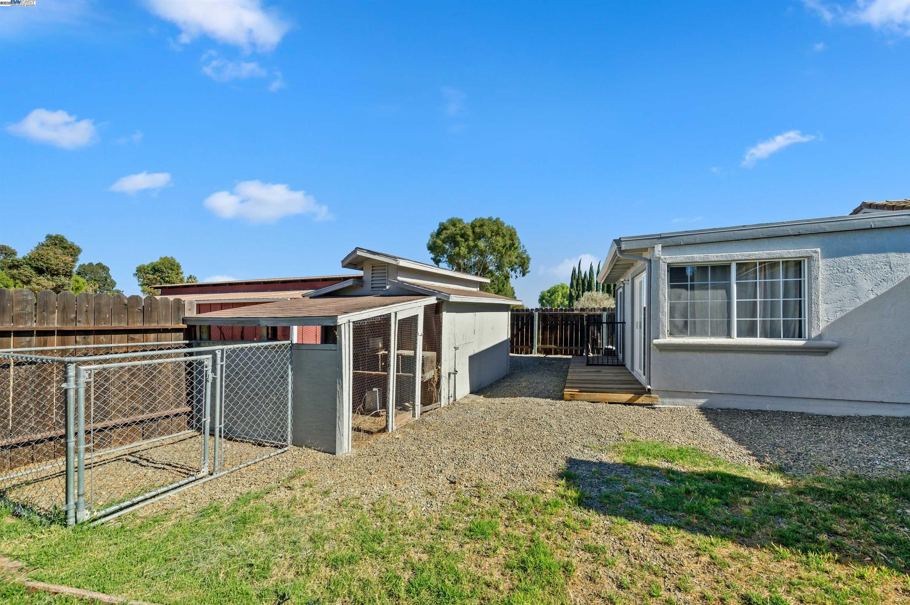 Tracy, California, 95304, United States, 6 Bedrooms Bedrooms, ,3 BathroomsBathrooms,Residential,Active,1909852