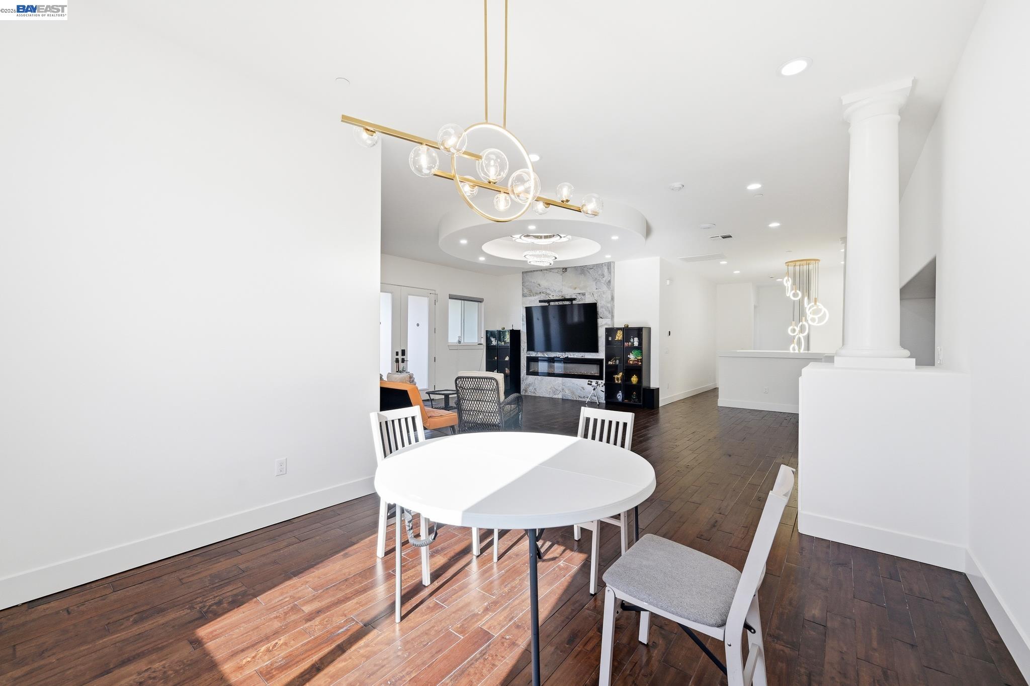 Castro Valley, California, 94546, United States, 5 Bedrooms Bedrooms, ,7 BathroomsBathrooms,Residential,Active,2044535
