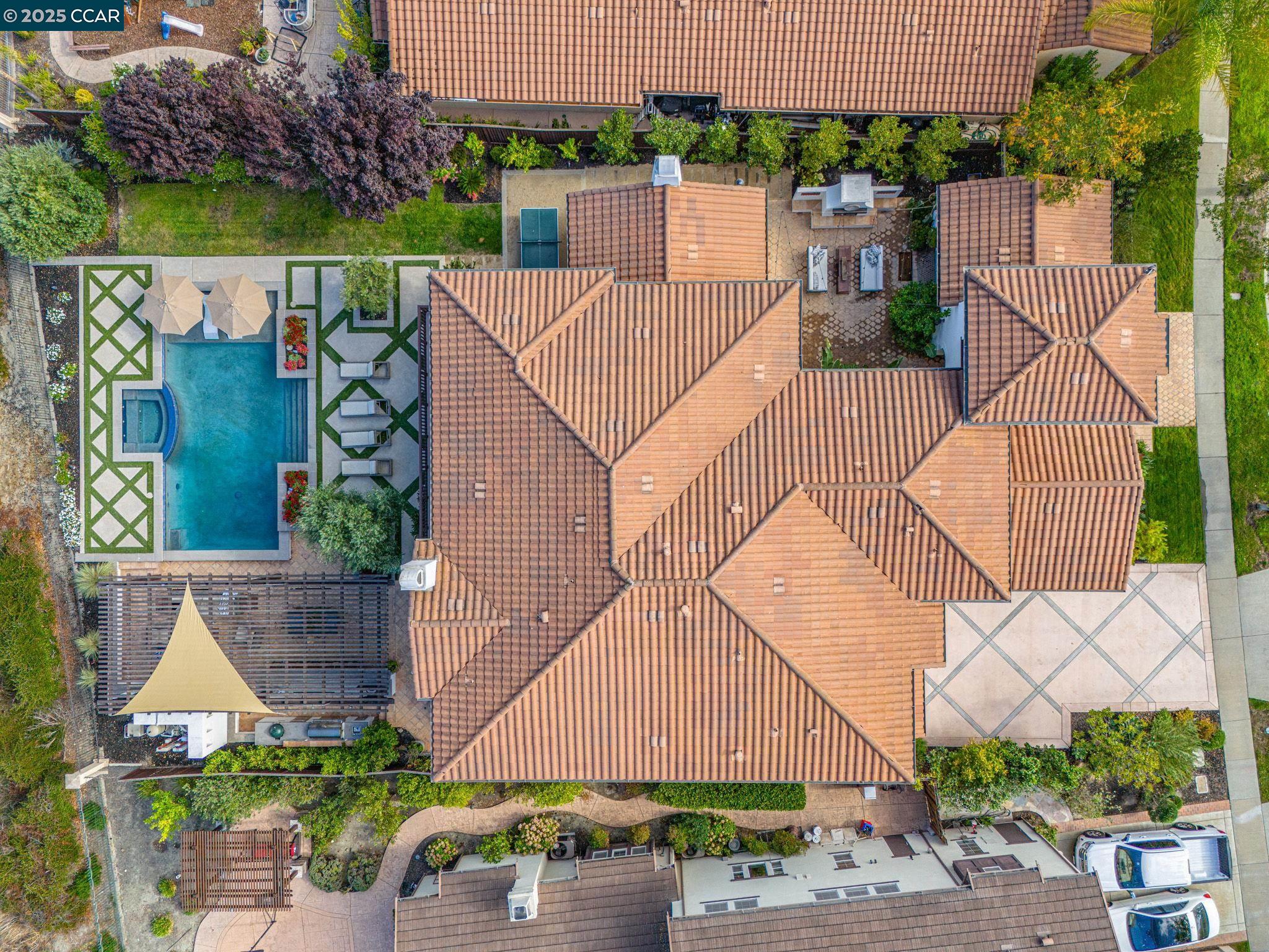 San Ramon, California, 94582, United States, 5 Bedrooms Bedrooms, ,5 BathroomsBathrooms,Residential,Active,1952062