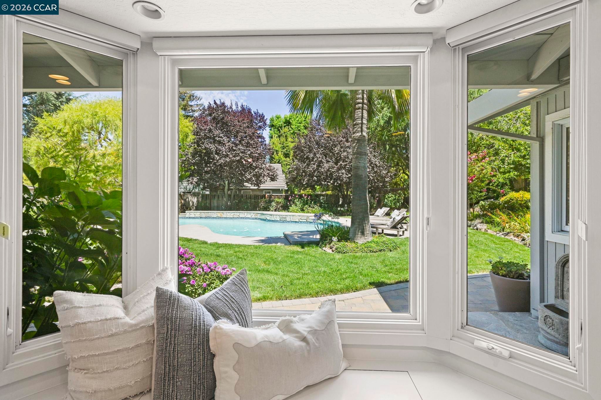 Alamo, California, 94507, United States, 4 Bedrooms Bedrooms, ,4 BathroomsBathrooms,Residential,Active,2009393