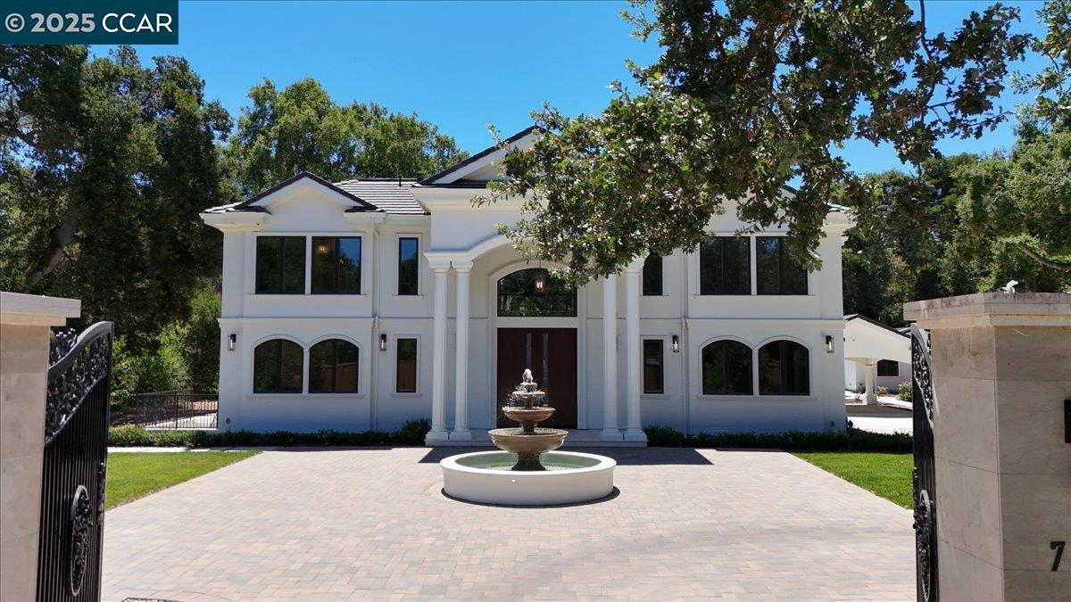 Atherton, California, 94027, United States, 9 Bedrooms Bedrooms, ,10 BathroomsBathrooms,Residential,Active,1900197