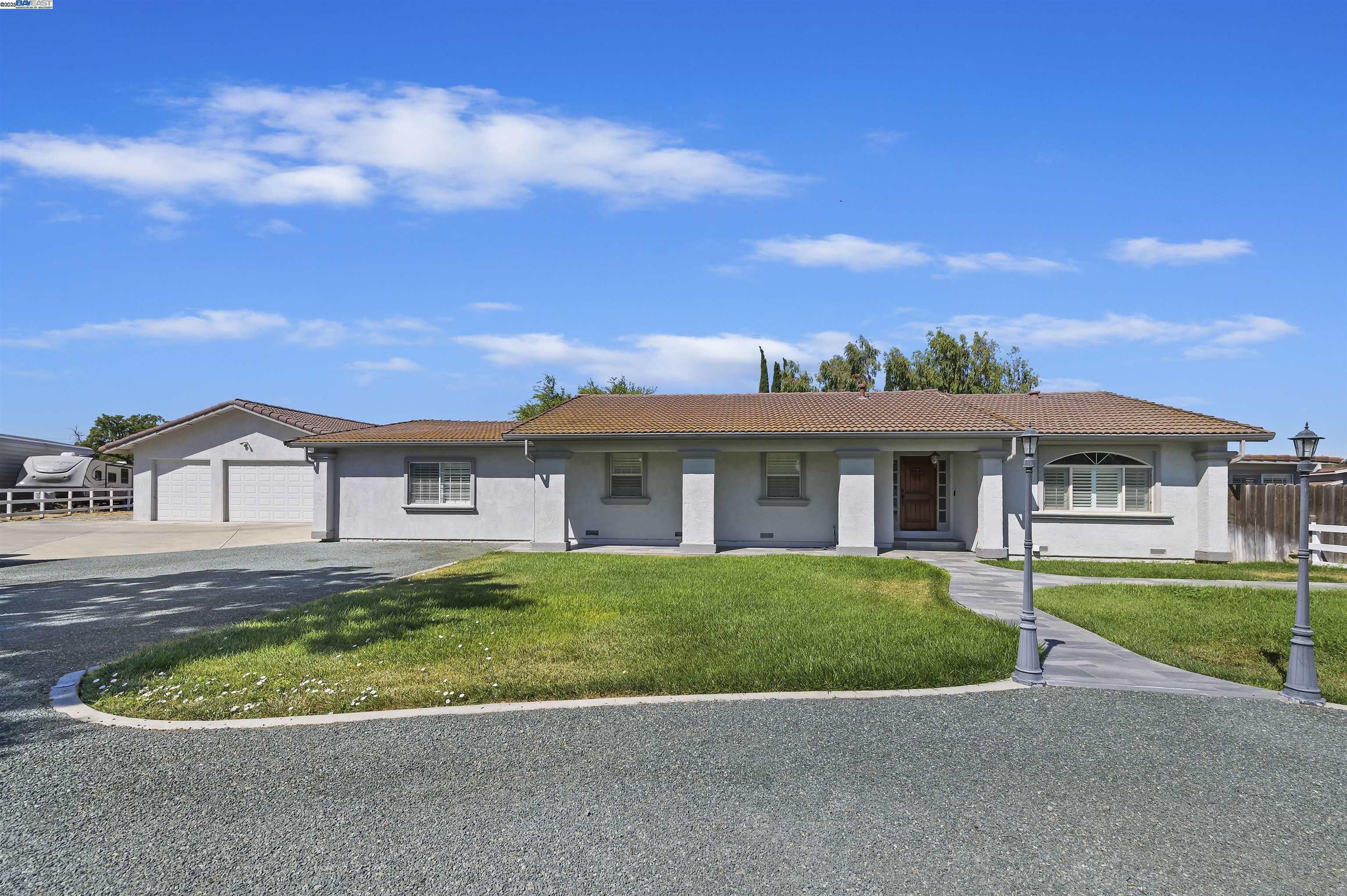 Tracy, California, 95304, United States, 6 Bedrooms Bedrooms, ,3 BathroomsBathrooms,Residential,Active,1909852