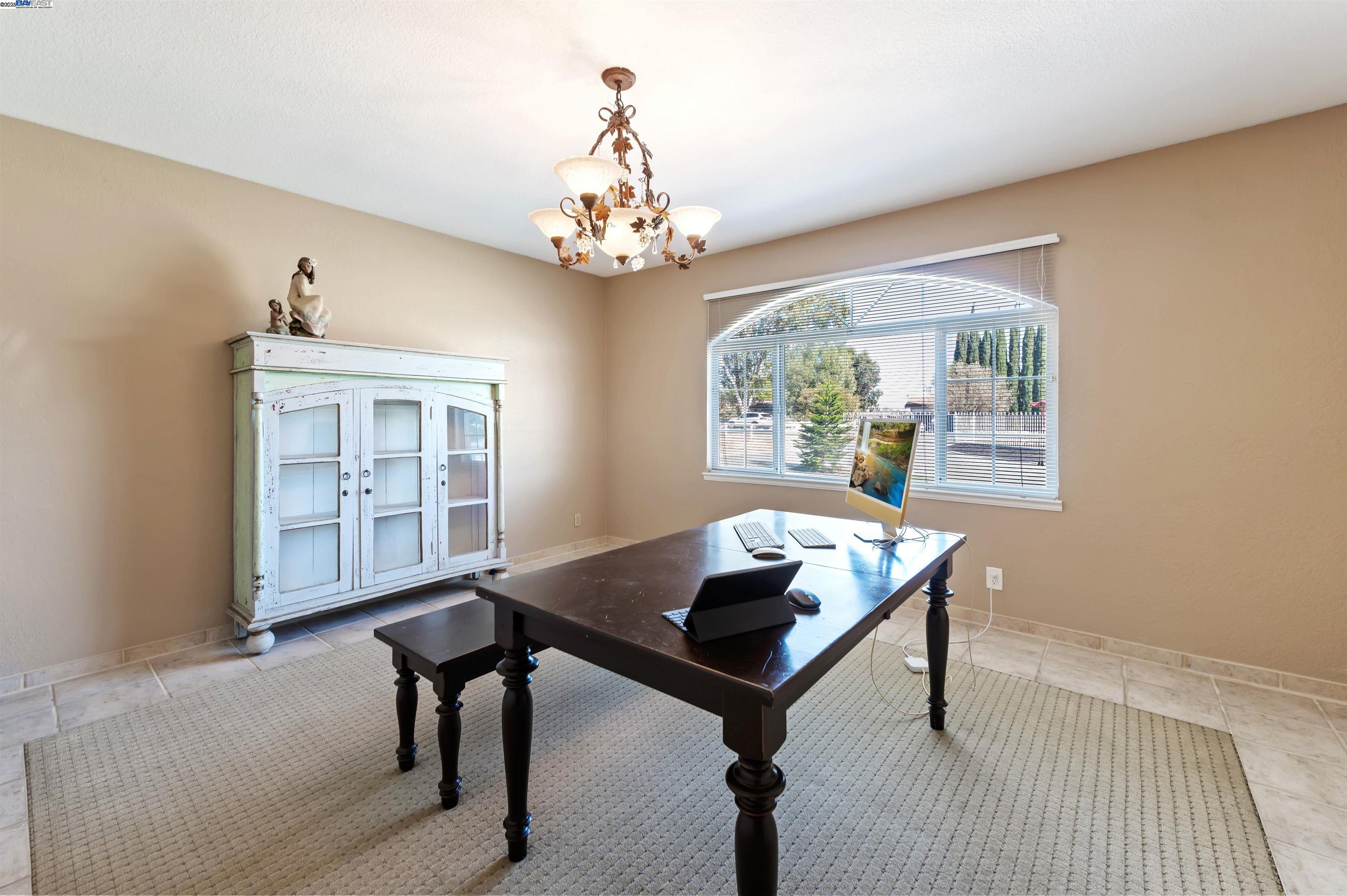 Tracy, California, 95304, United States, 6 Bedrooms Bedrooms, ,3 BathroomsBathrooms,Residential,Active,1909852