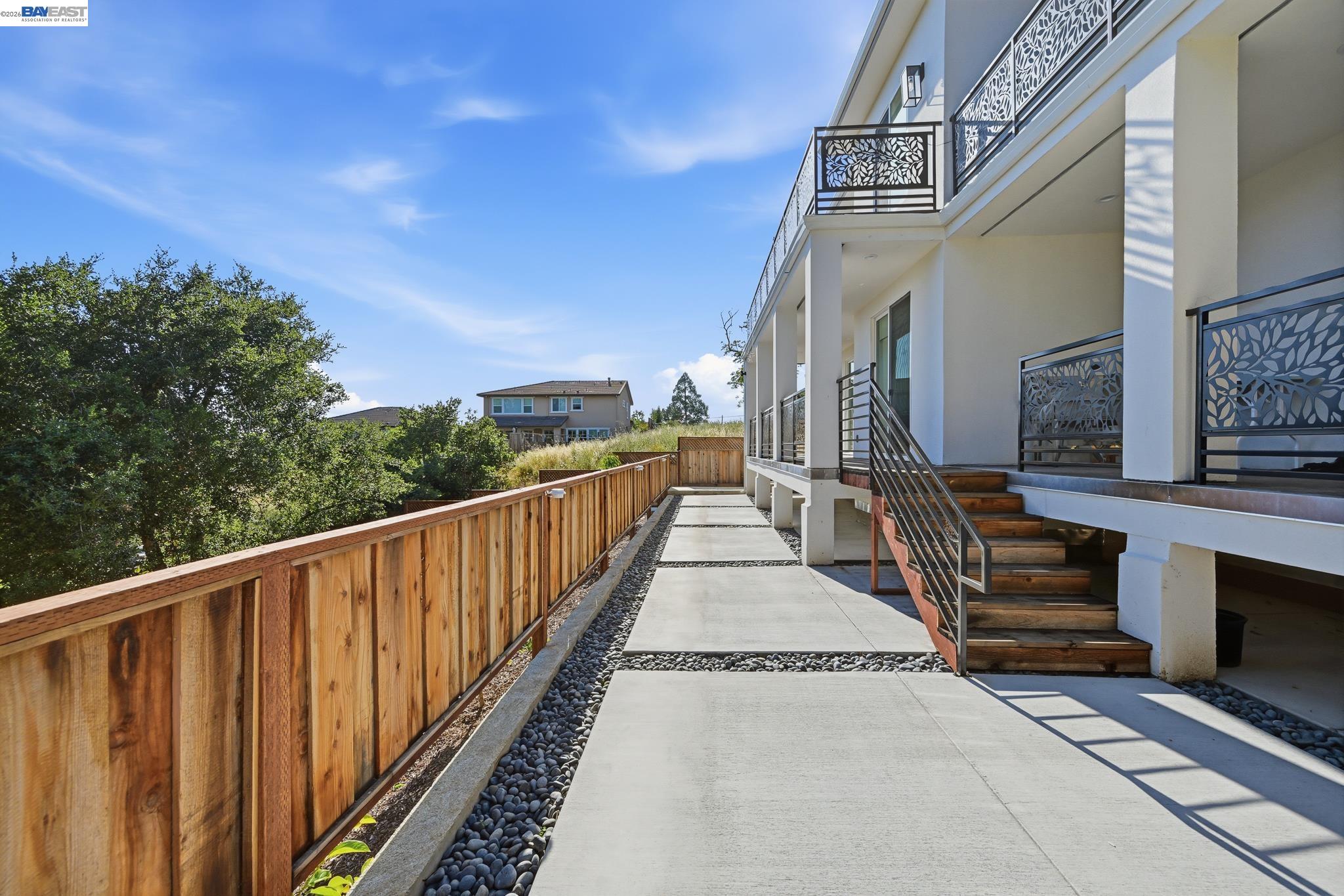 Castro Valley, California, 94546, United States, 5 Bedrooms Bedrooms, ,7 BathroomsBathrooms,Residential,Active,2044535
