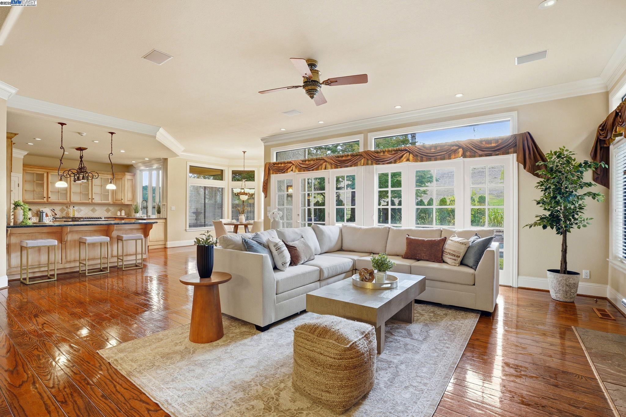 Danville, California, 94506, United States, 4 Bedrooms Bedrooms, ,3 BathroomsBathrooms,Residential,Active,1964284