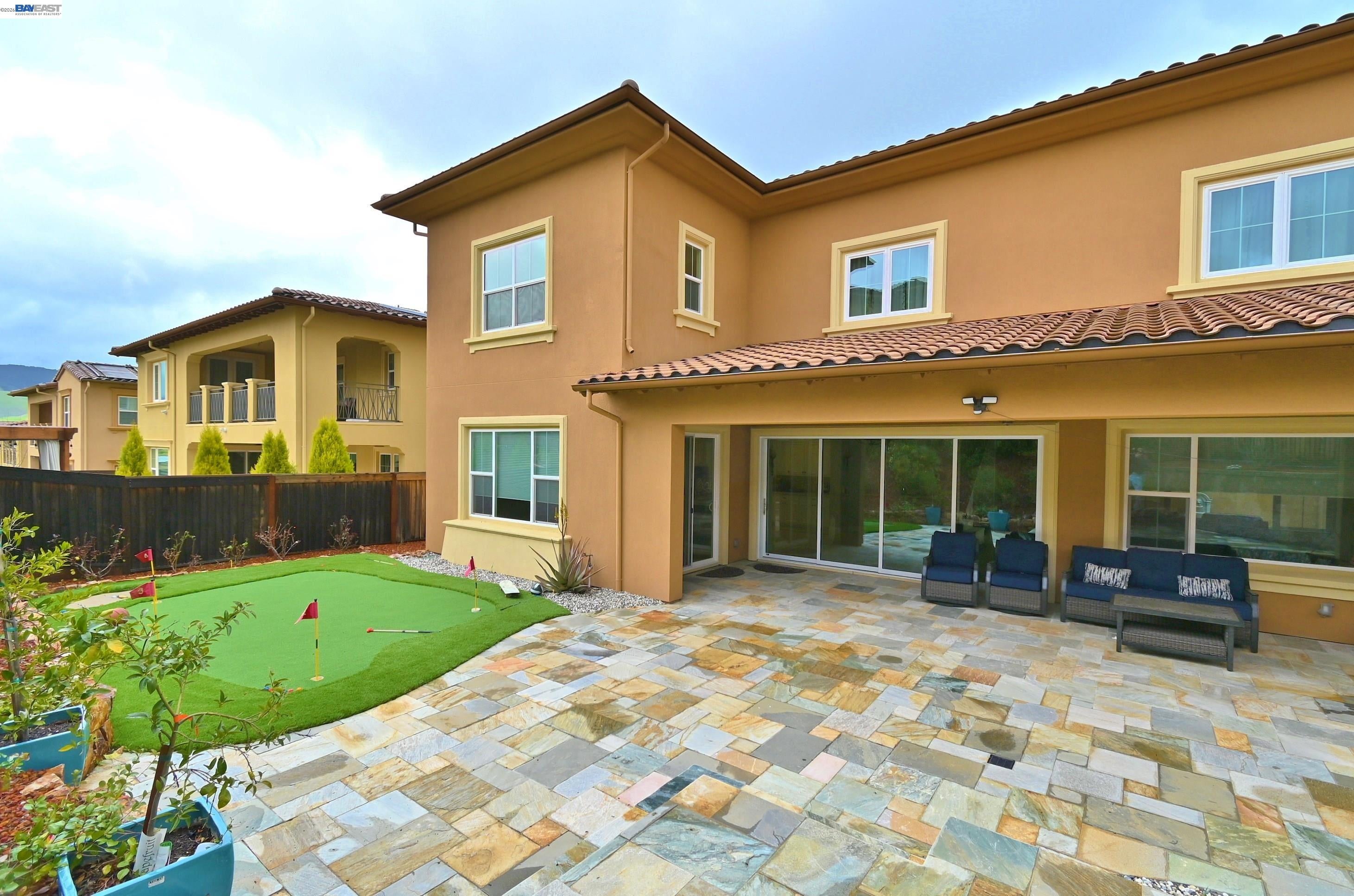 Danville, California, 94506, United States, 5 Bedrooms Bedrooms, ,6 BathroomsBathrooms,Residential,Active,2045396
