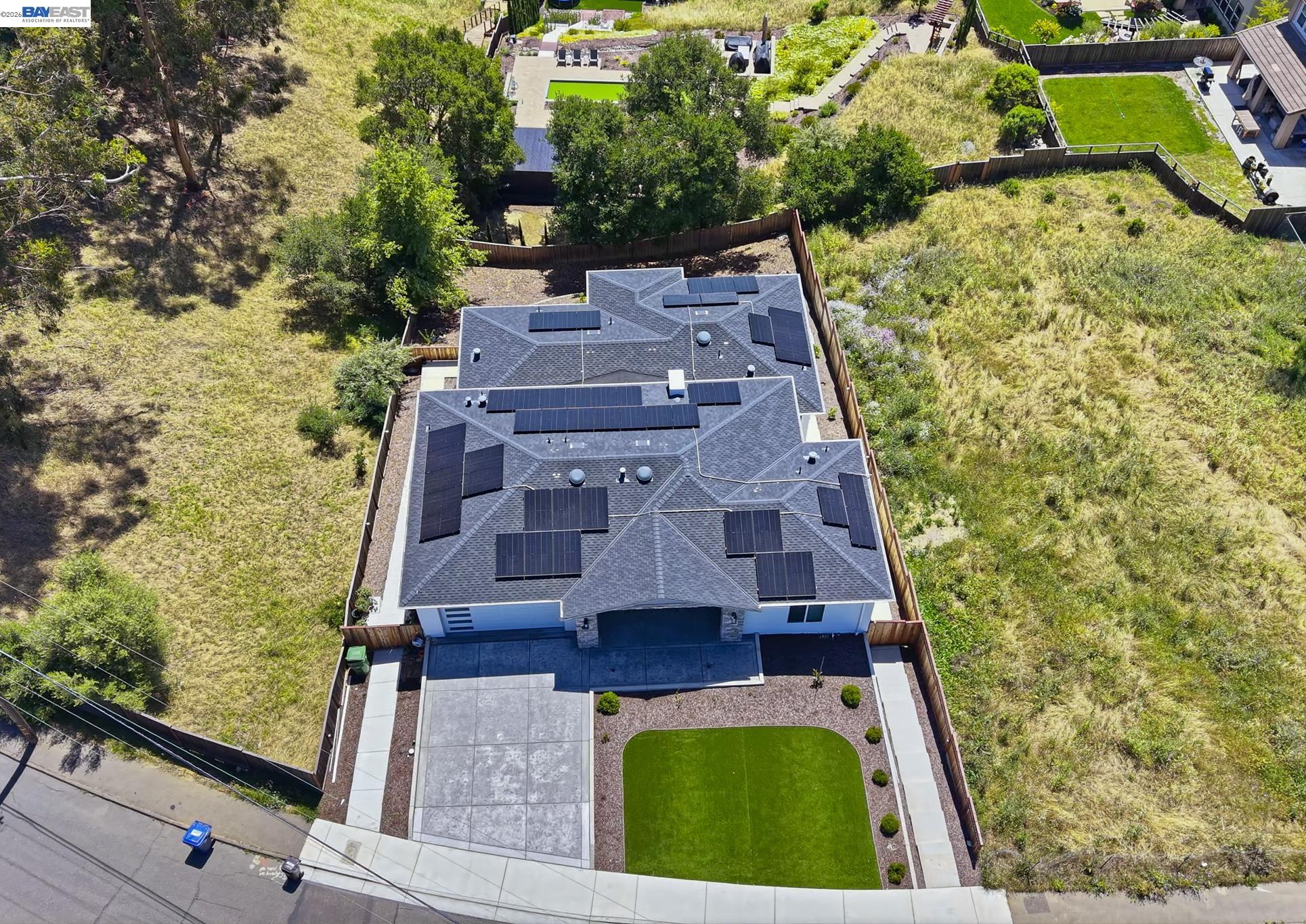 Castro Valley, California, 94546, United States, 5 Bedrooms Bedrooms, ,7 BathroomsBathrooms,Residential,Active,2044535