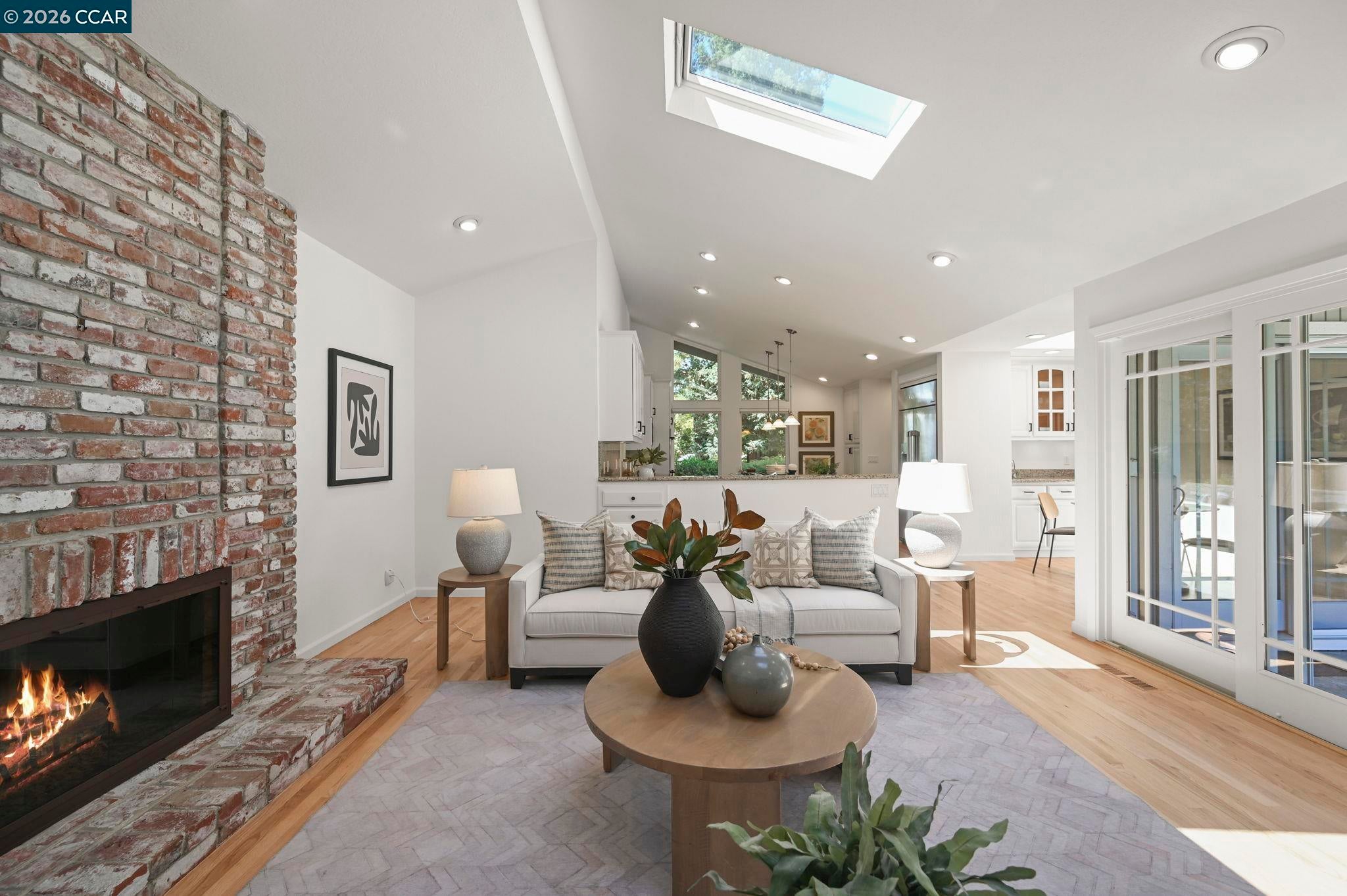 Alamo, California, 94507, United States, 4 Bedrooms Bedrooms, ,4 BathroomsBathrooms,Residential,Active,2009393