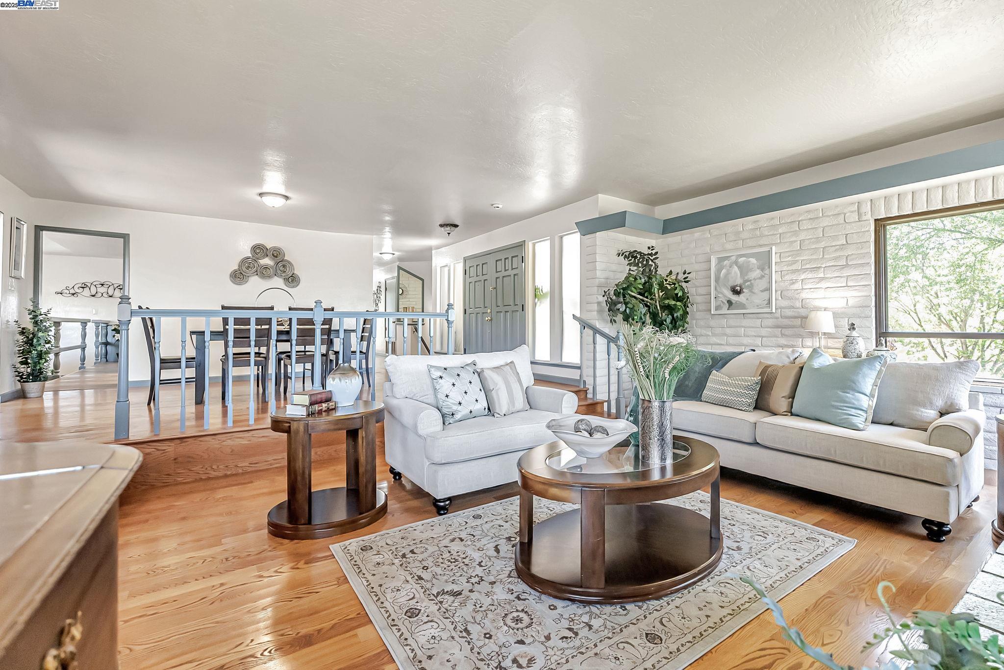 Fremont, California, 94539, United States, 4 Bedrooms Bedrooms, ,3 BathroomsBathrooms,Residential,Active,1820313