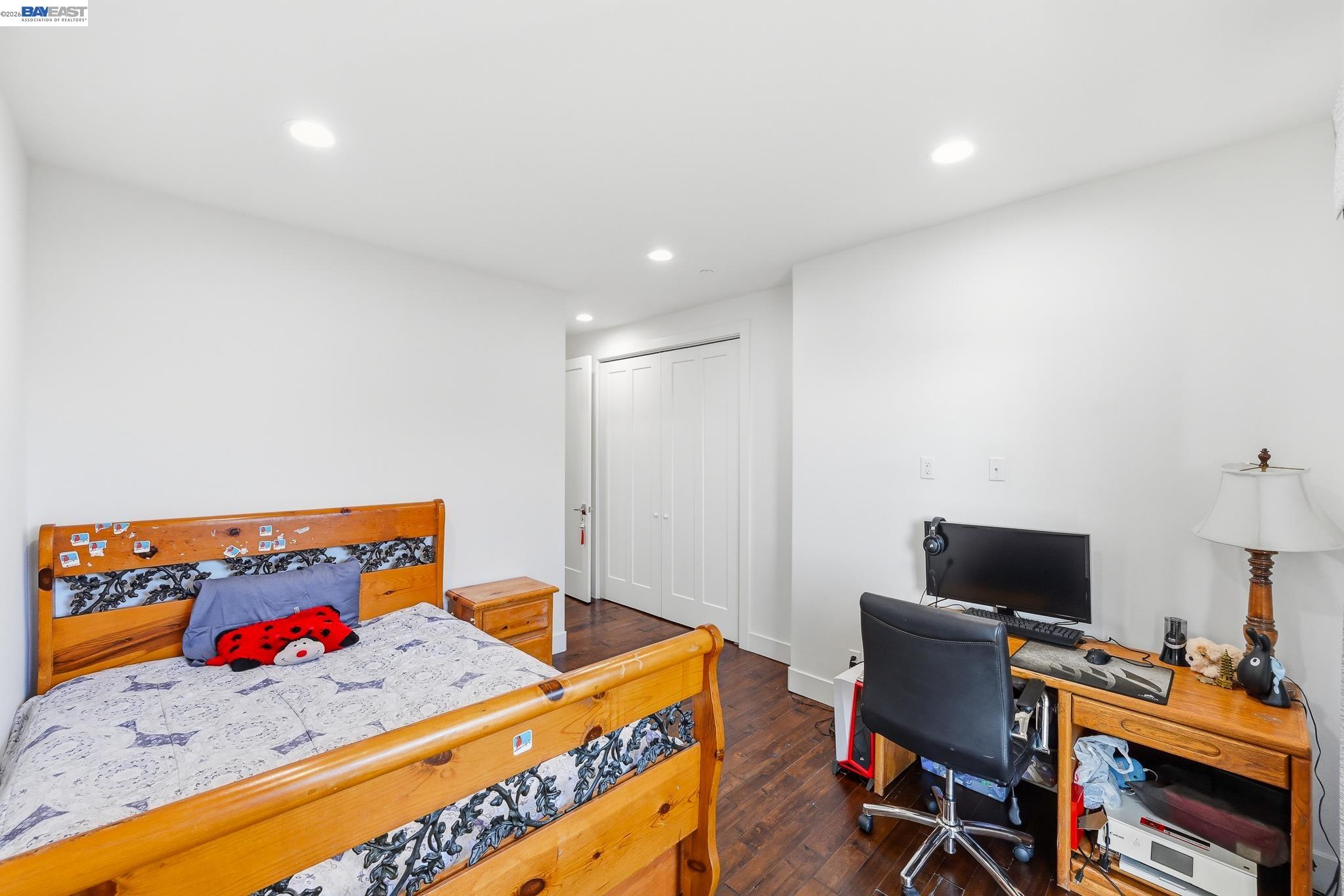 Castro Valley, California, 94546, United States, 5 Bedrooms Bedrooms, ,7 BathroomsBathrooms,Residential,Active,2044535