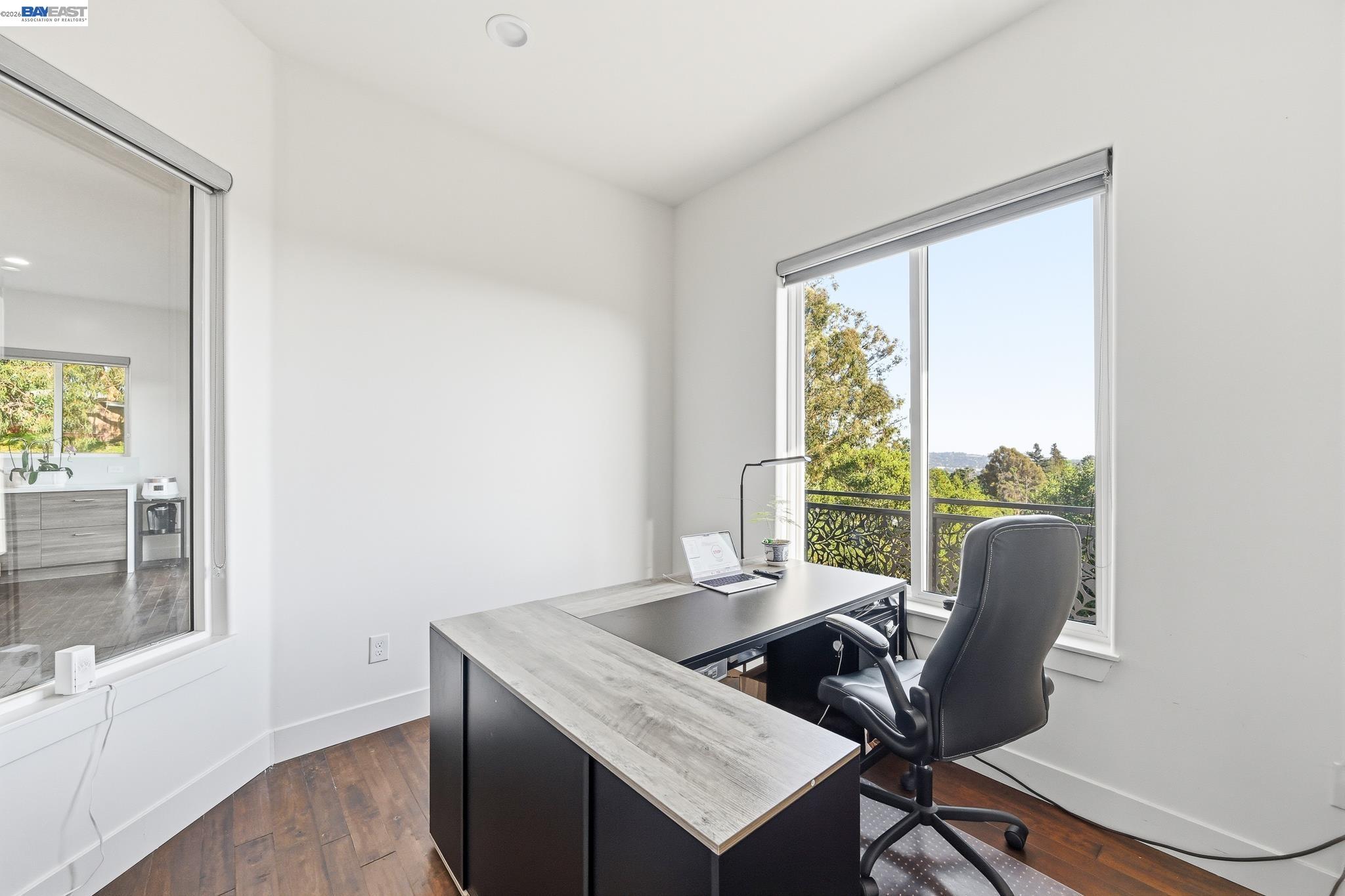 Castro Valley, California, 94546, United States, 5 Bedrooms Bedrooms, ,7 BathroomsBathrooms,Residential,Active,2044535