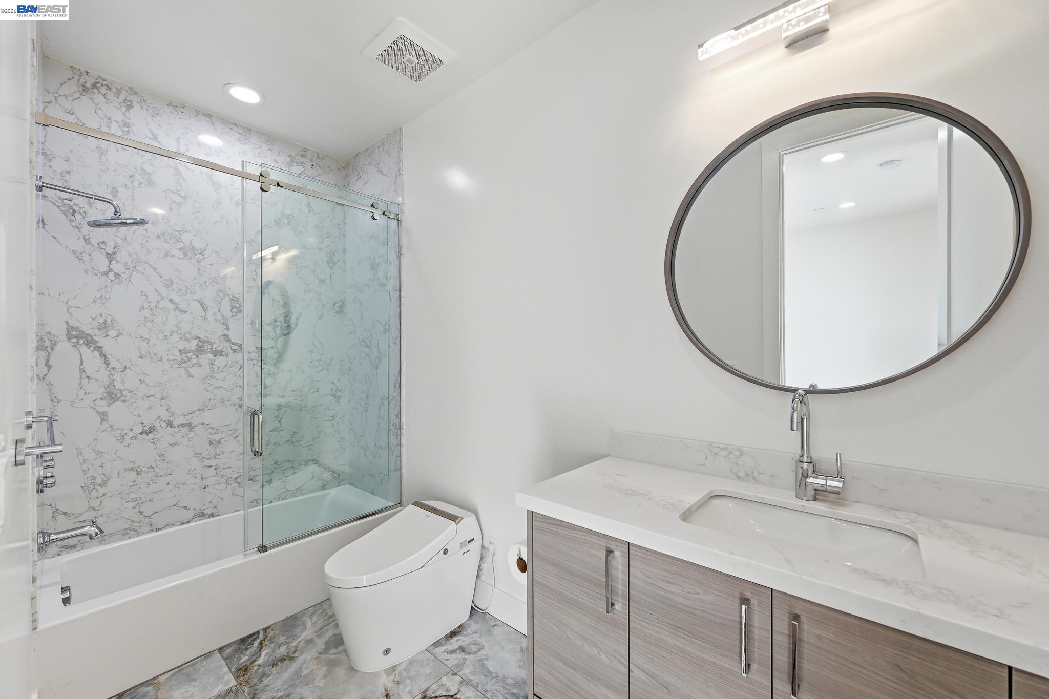 Castro Valley, California, 94546, United States, 5 Bedrooms Bedrooms, ,7 BathroomsBathrooms,Residential,Active,2044535