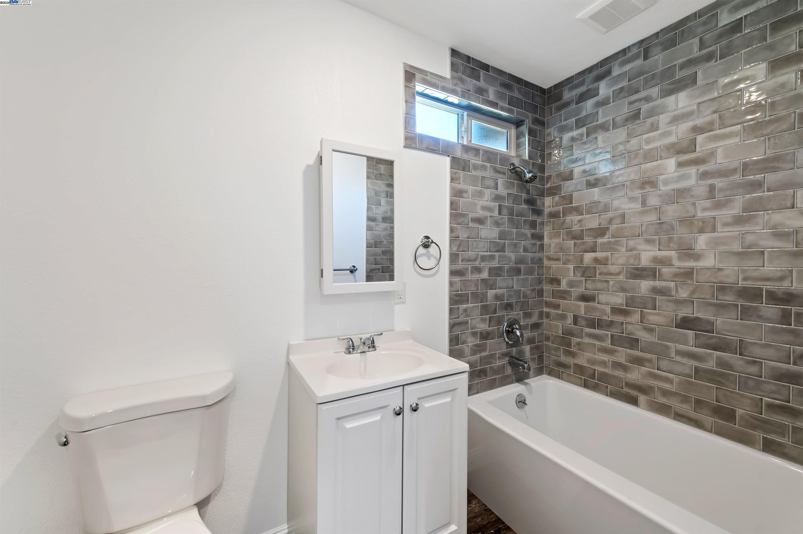 Tracy, California, 95304, United States, 6 Bedrooms Bedrooms, ,3 BathroomsBathrooms,Residential,Active,1909852